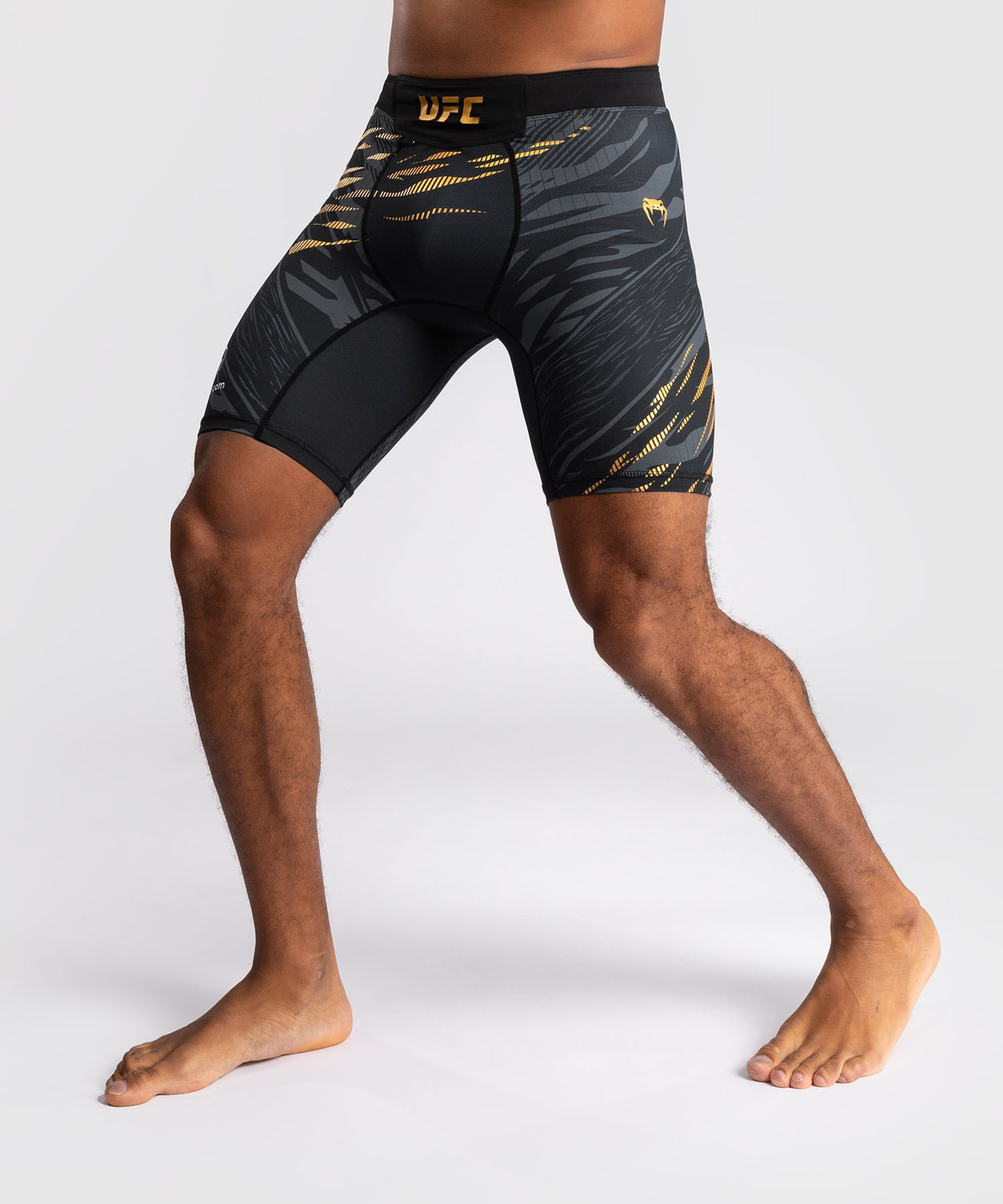 UFC Fusion by Venum Authentic Fight Night Herren Vale Tudo Short - Champion