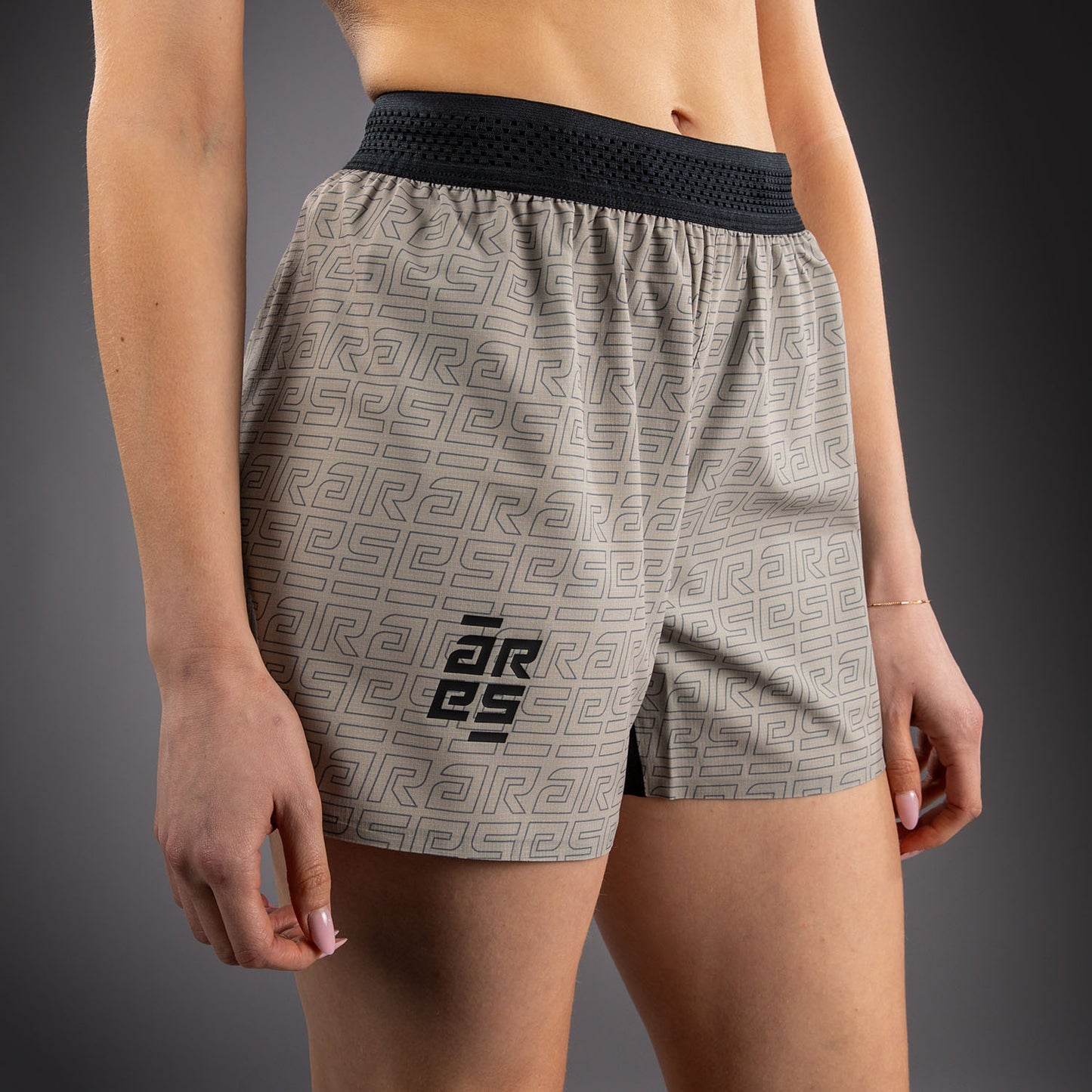Venum x Ares 2.0 Fightshorts für Damen – Sand