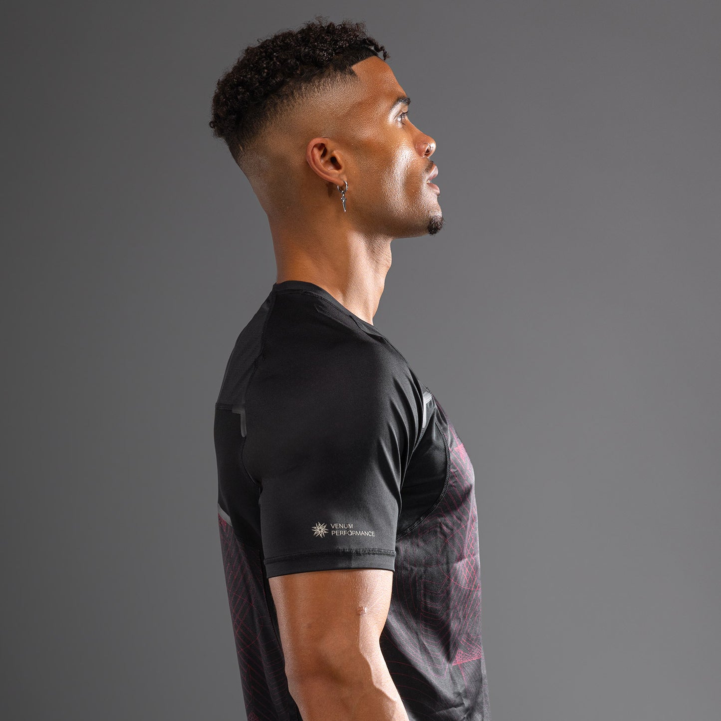 Venum G-Fit Air Herren Dry-Tech T-Shirt - Tiefschwarz / Feuerrot