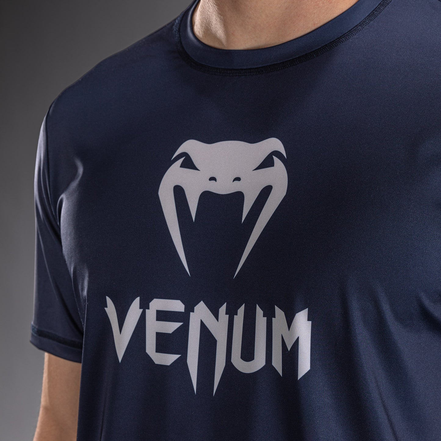 Venum Classic Dry Tech T-Shirt - Marineblau/Weiß
