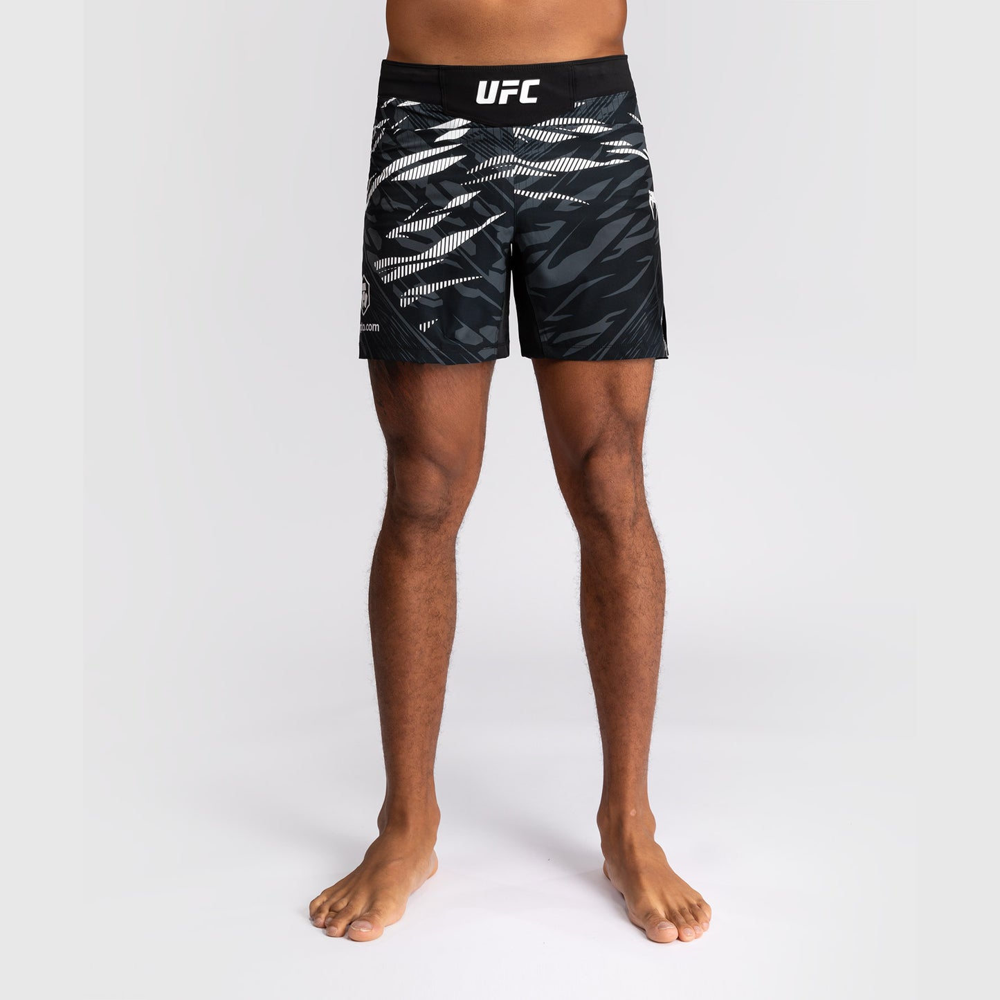 UFC Fusion by Venum Personalized Authentic Fight Night Herren Fight Short - Short Fit - Schwarz