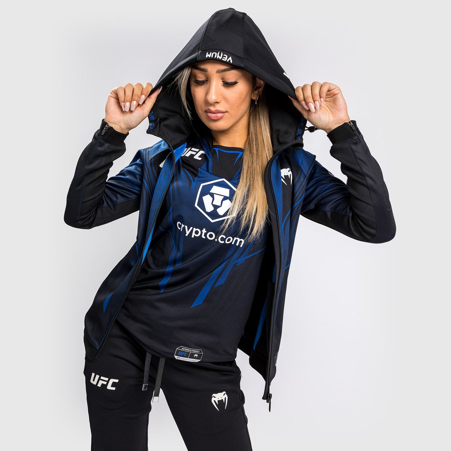 UFC Venum Authentic Fight Night 2.0 Walkout-Hoodie für Frauen – Midnight Edition