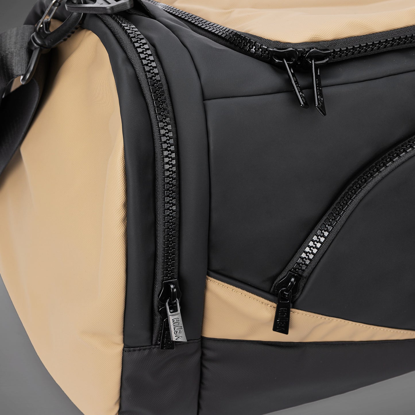 Venum Evo 2 Trainer Lite Duffle Bag - Schwarz/Sand