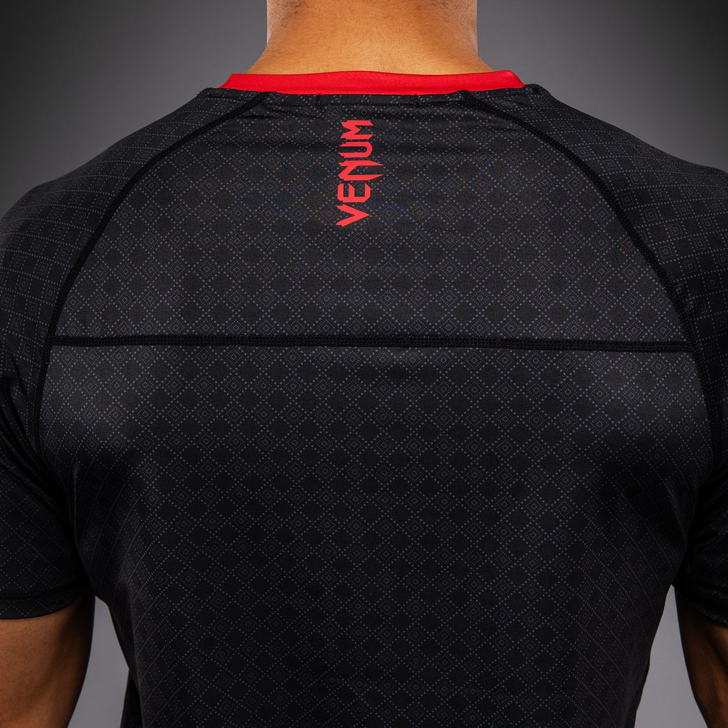 Venum x Roger Gracie Signature Dry-Tech-T‑Shirt - Schwarz/Rot