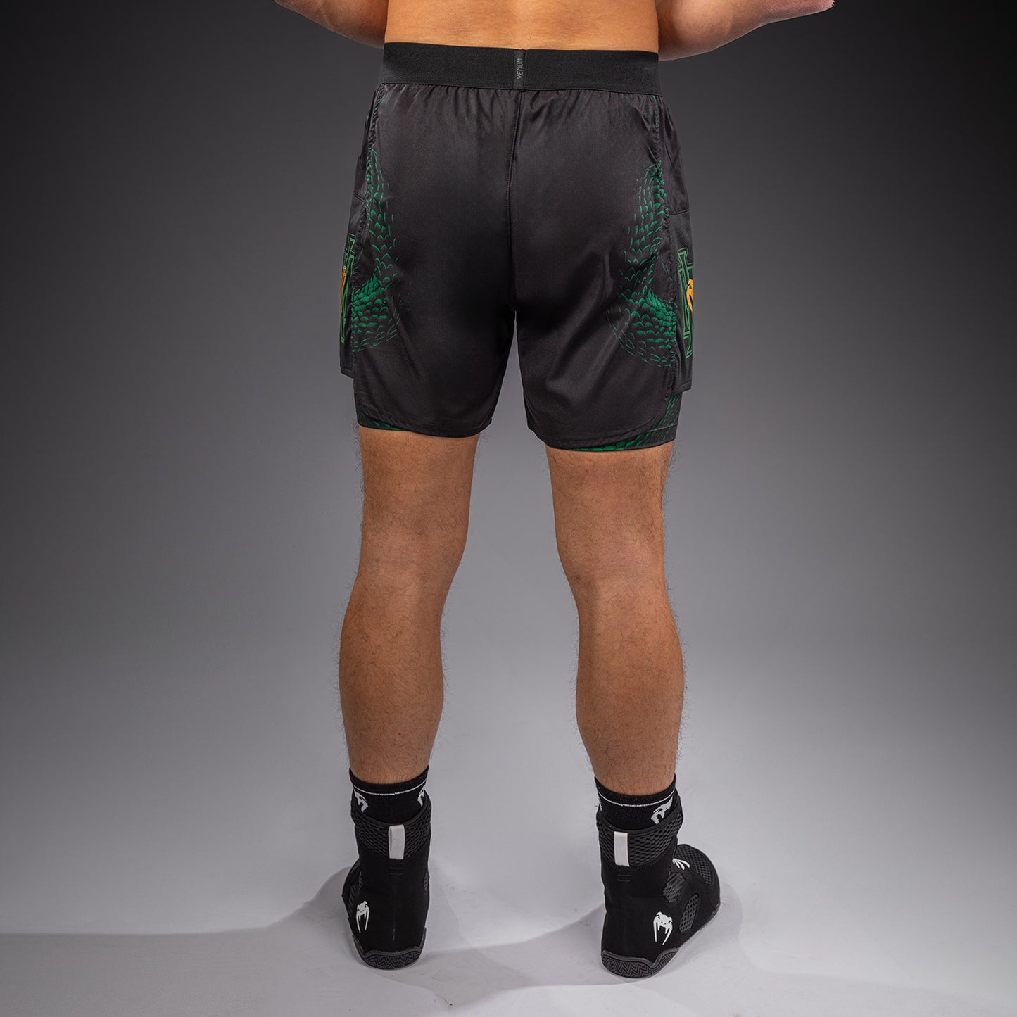 Venum Matupa Trainingsshorts - Schwarz/Grün/Gold