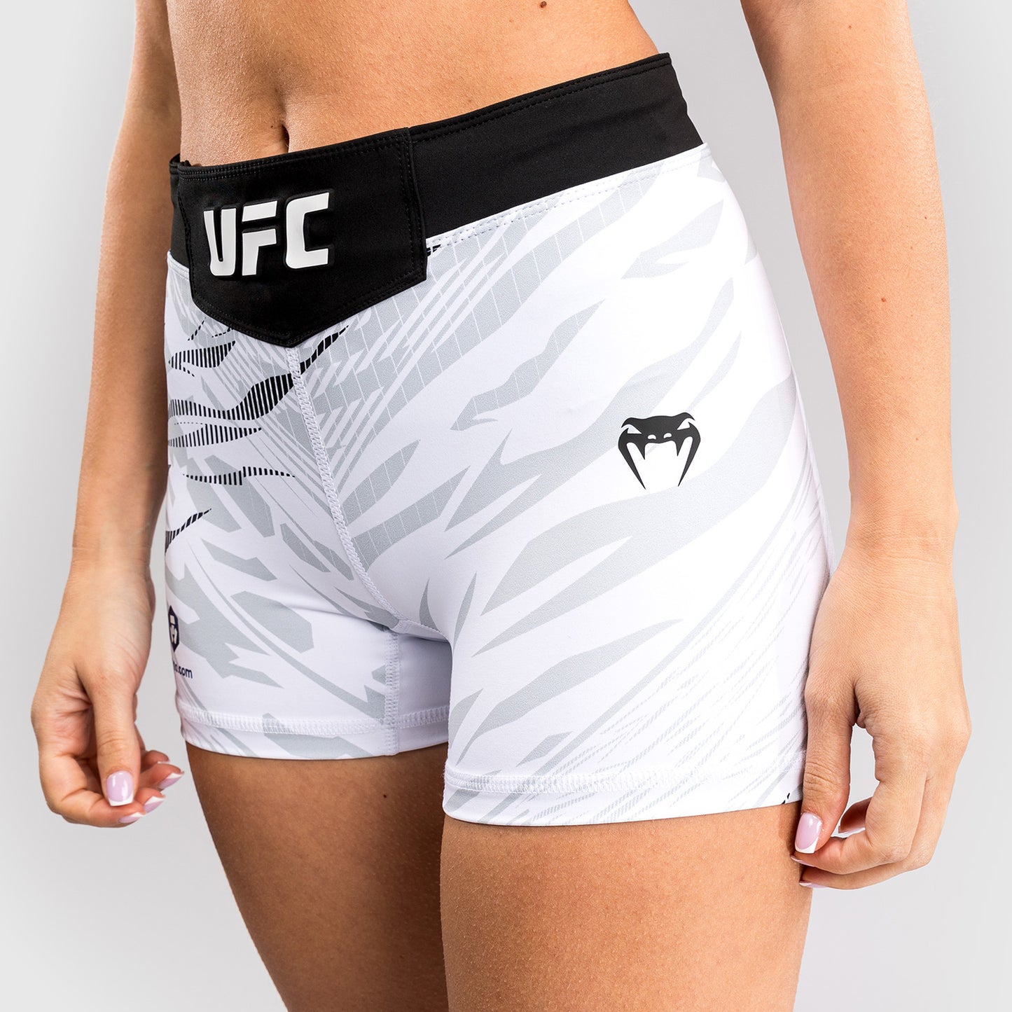 UFC Fusion by Venum Authentic Fight Night Damen Vale Tudo Short - Short Fit - Weiß