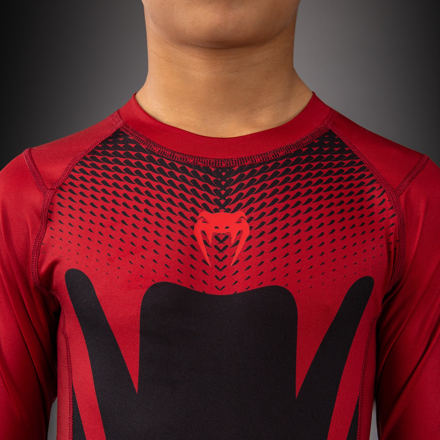 Venum Attack Langarm Rashguard - Schwarz/Rot