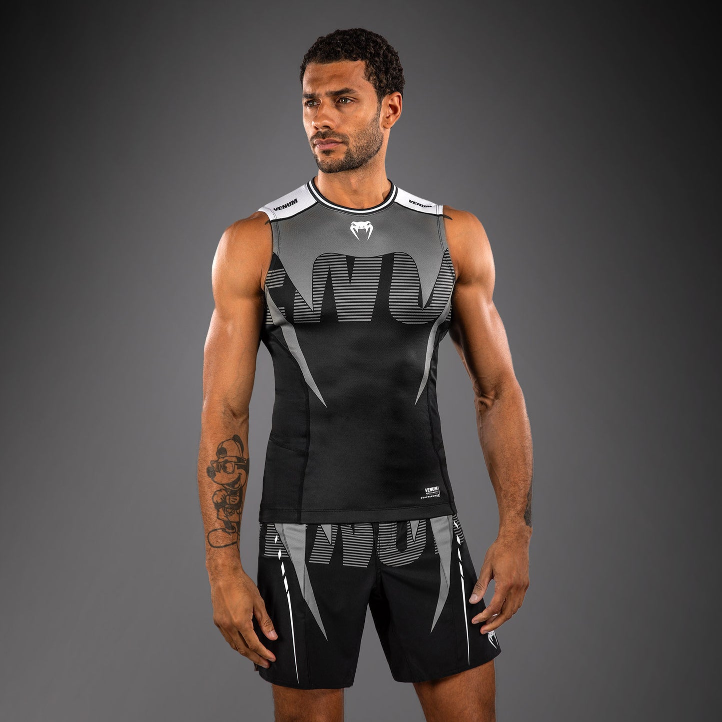 Venum Adrenaline Ärmelloses Rashguard – Schwarz/Silbergrau