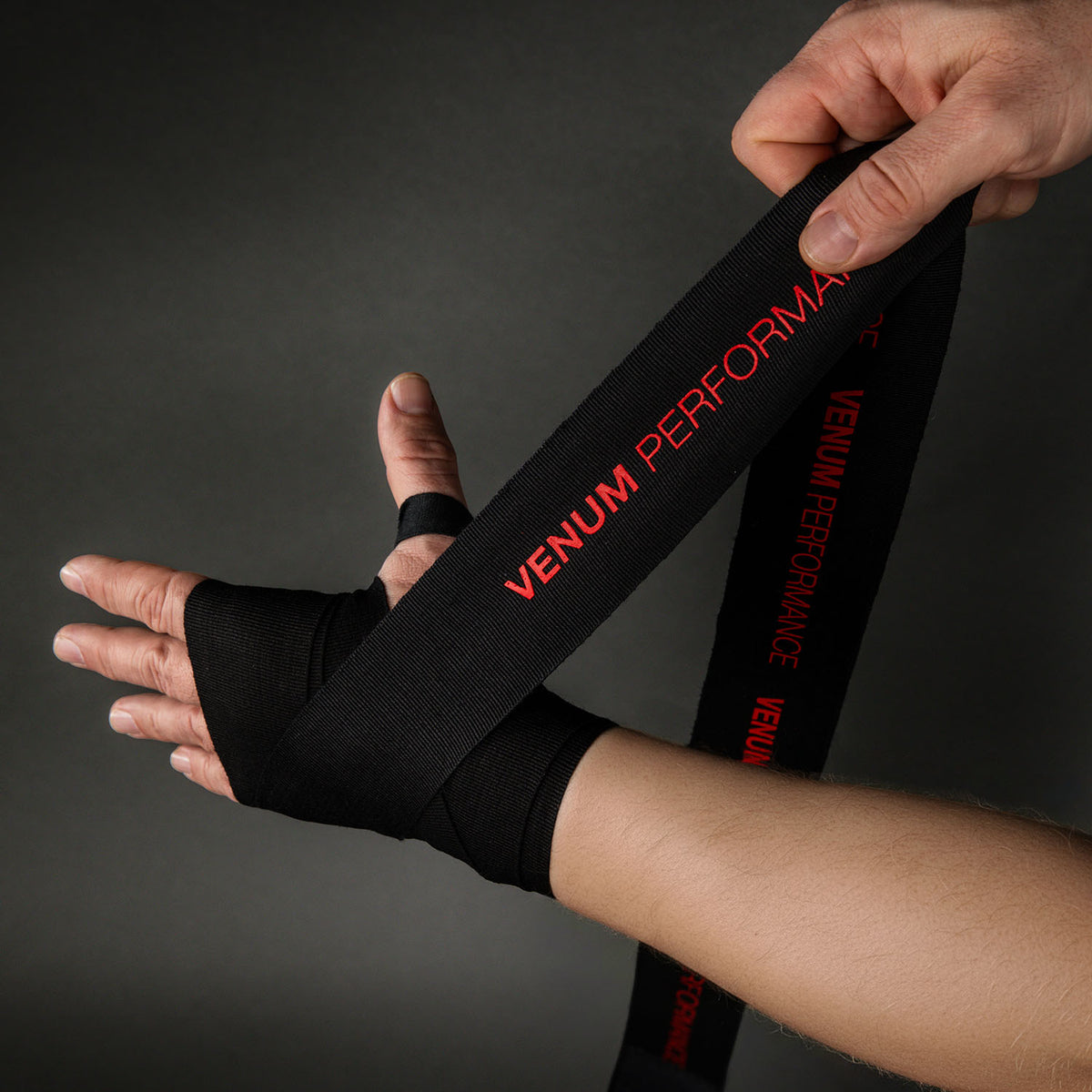 Venum Kontact Evo Amazonia Reborn Boxbandagen - Schwarz/Rot