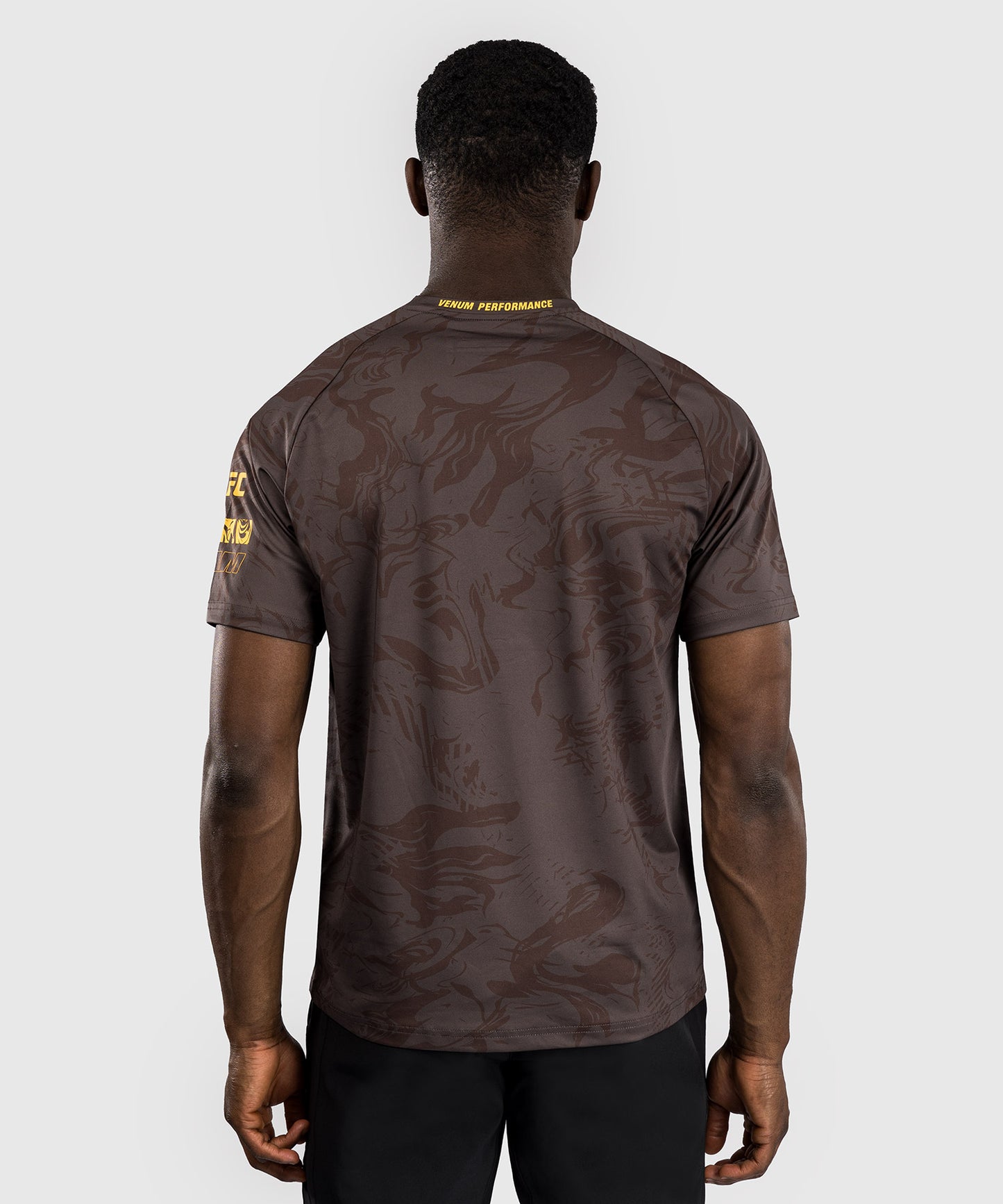 UFC Fusion by Venum Fight Week Herren Dry-Tech T-Shirt - Erdiges Braun