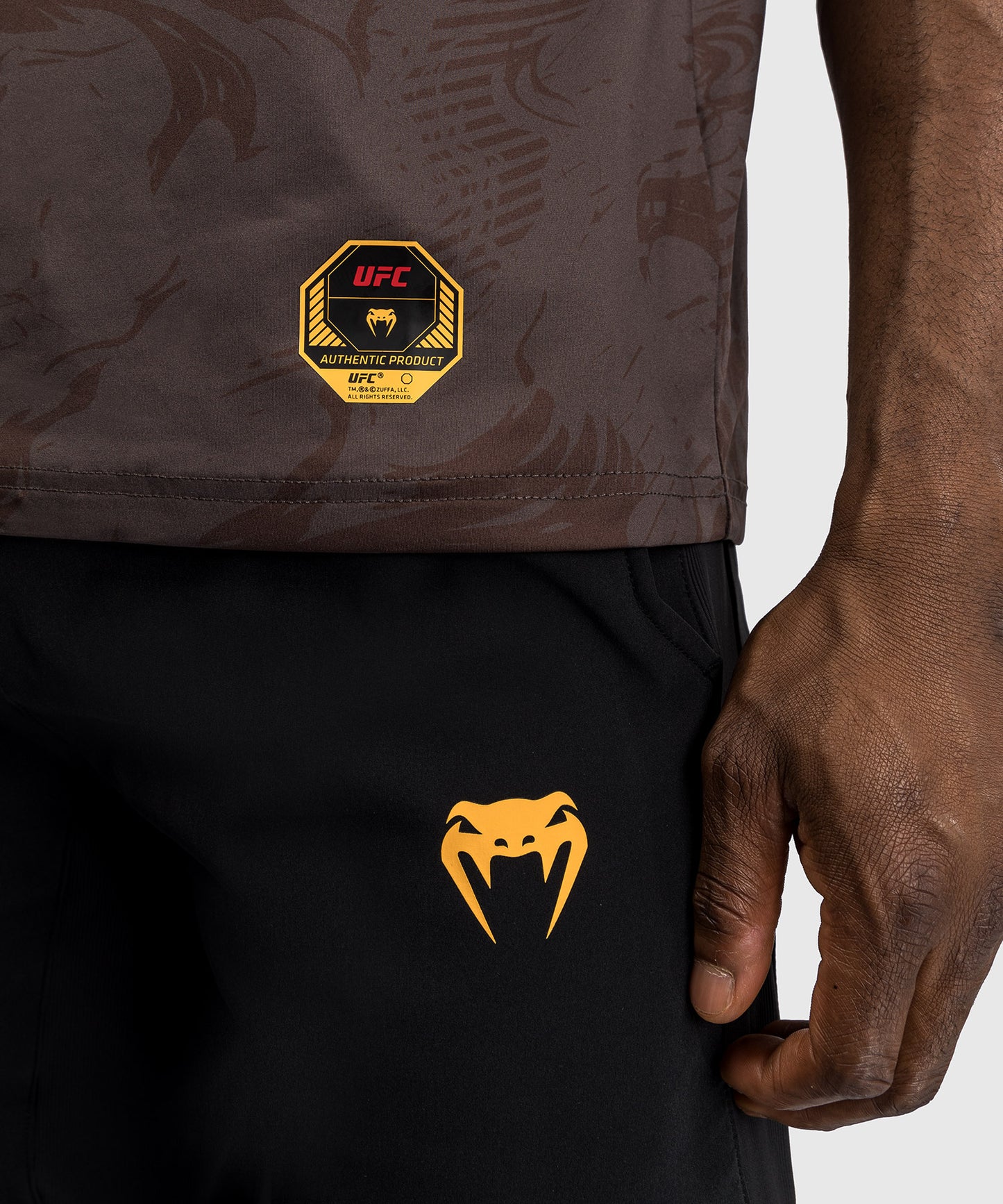 UFC Fusion by Venum Fight Week Herren Dry-Tech T-Shirt - Erdiges Braun