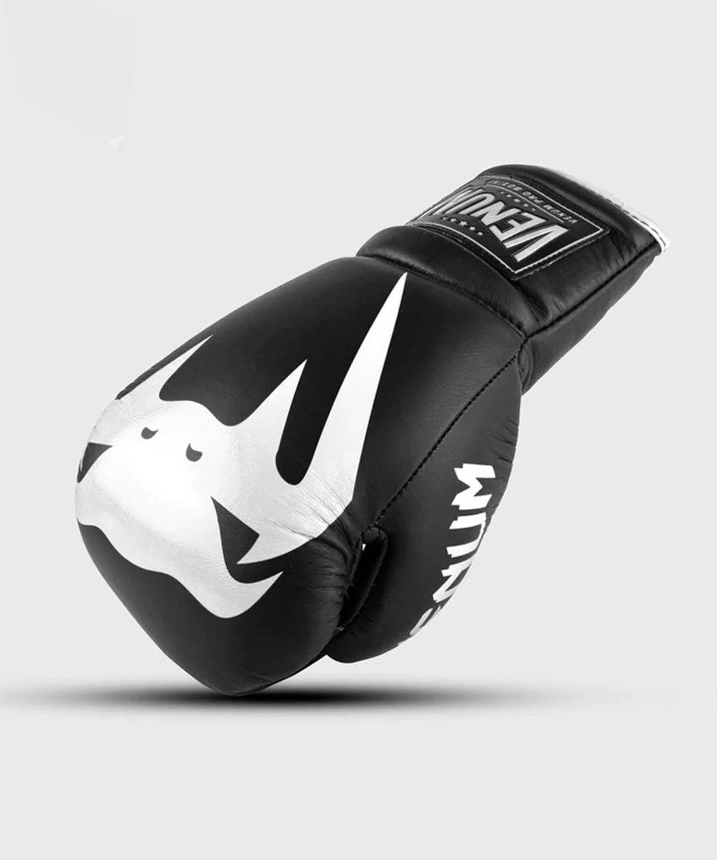 Venum Giant 2.0 Custom Boxhandschuhe mit Schnürsenkeln