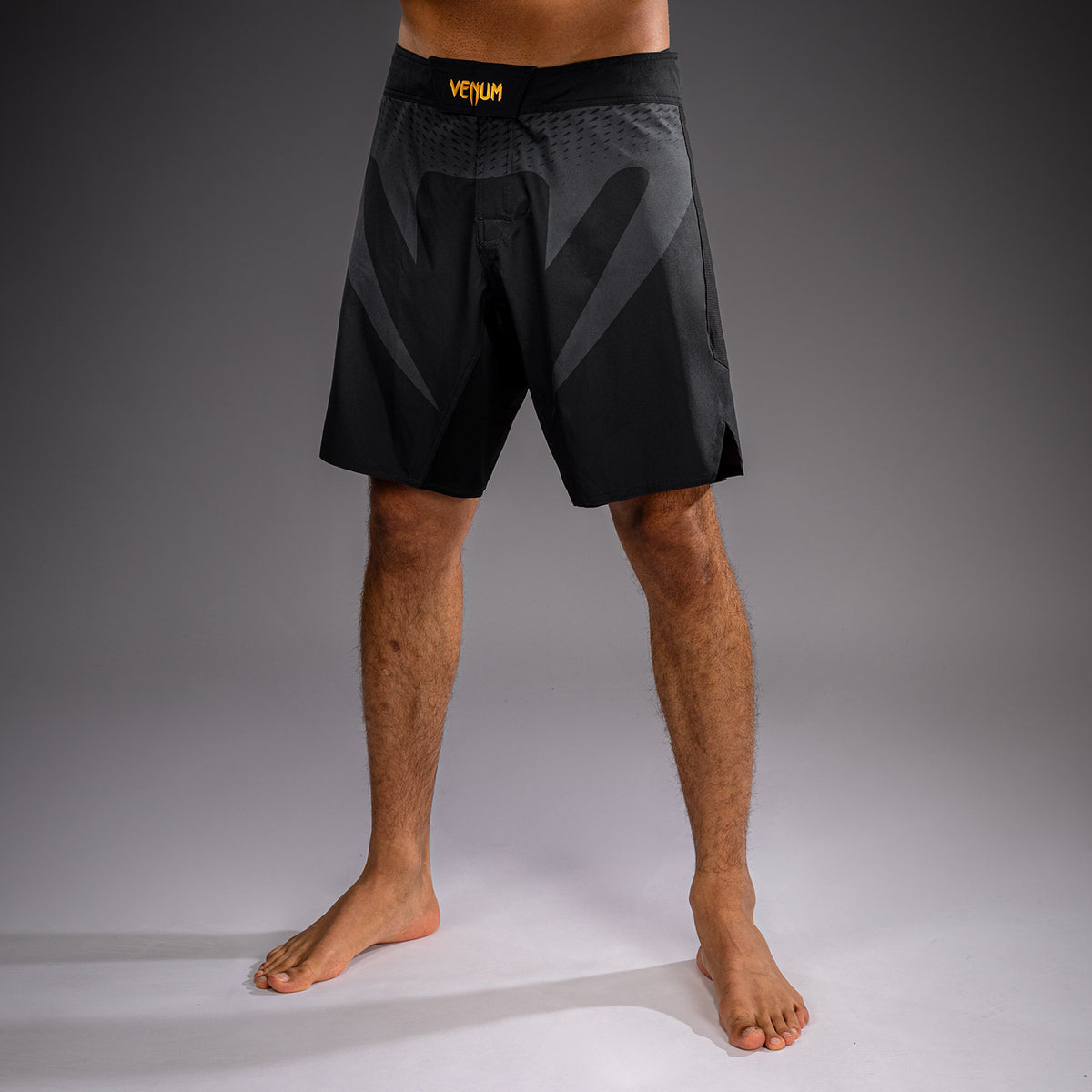 Venum Attack Fightshorts - Schwarz/Gold