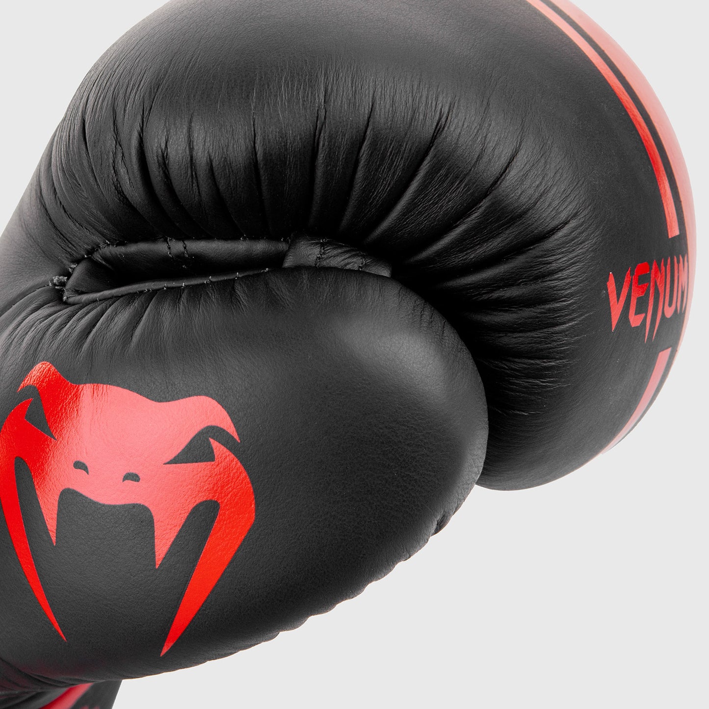 Venum Shield professionelle Boxhandschuhe - Klettverschluss