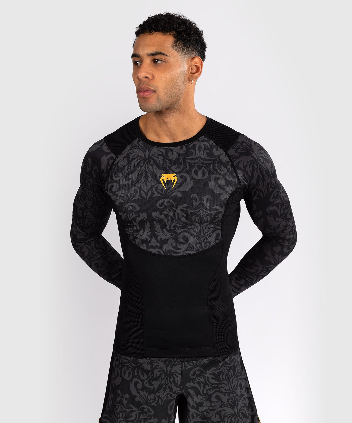 Venum x Topuria Unmatched Edition Langarm Rashguard - Schwarz/Gold