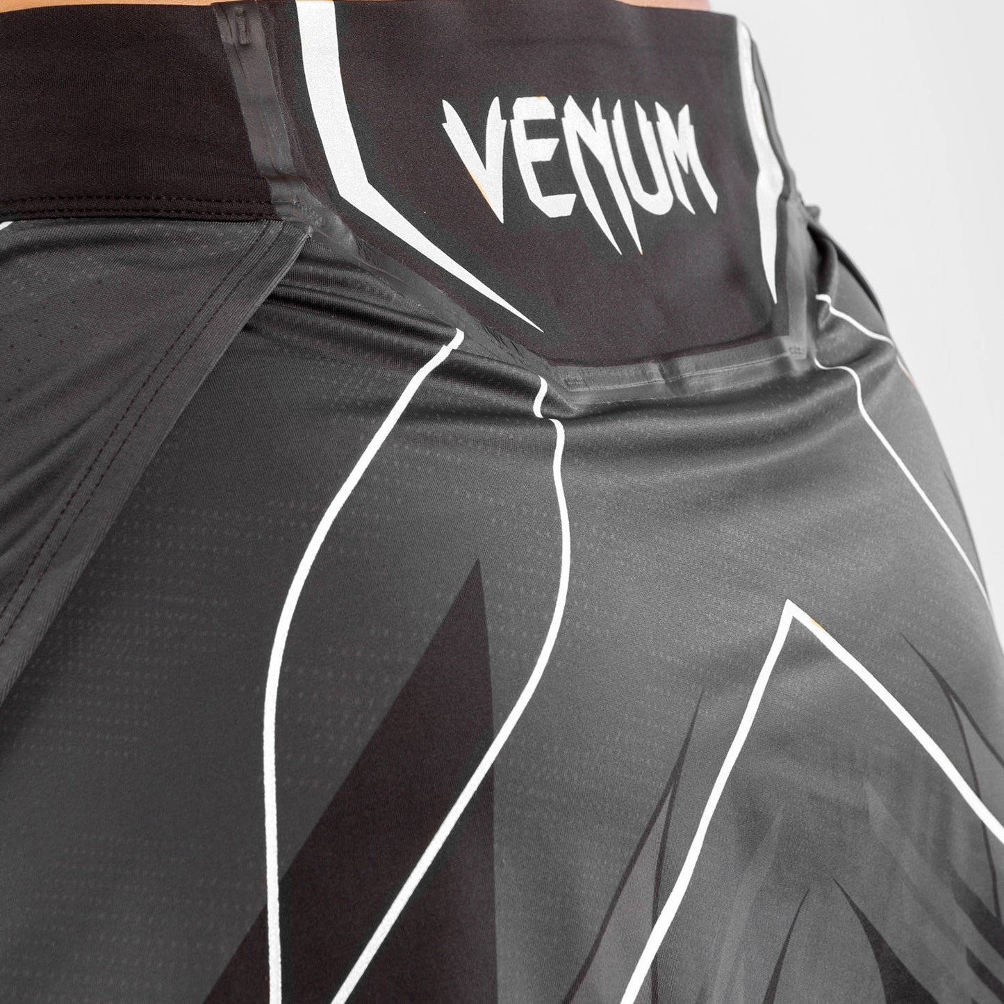 UFC Venum Authentic Fight Night Damen Skort - Schwarz