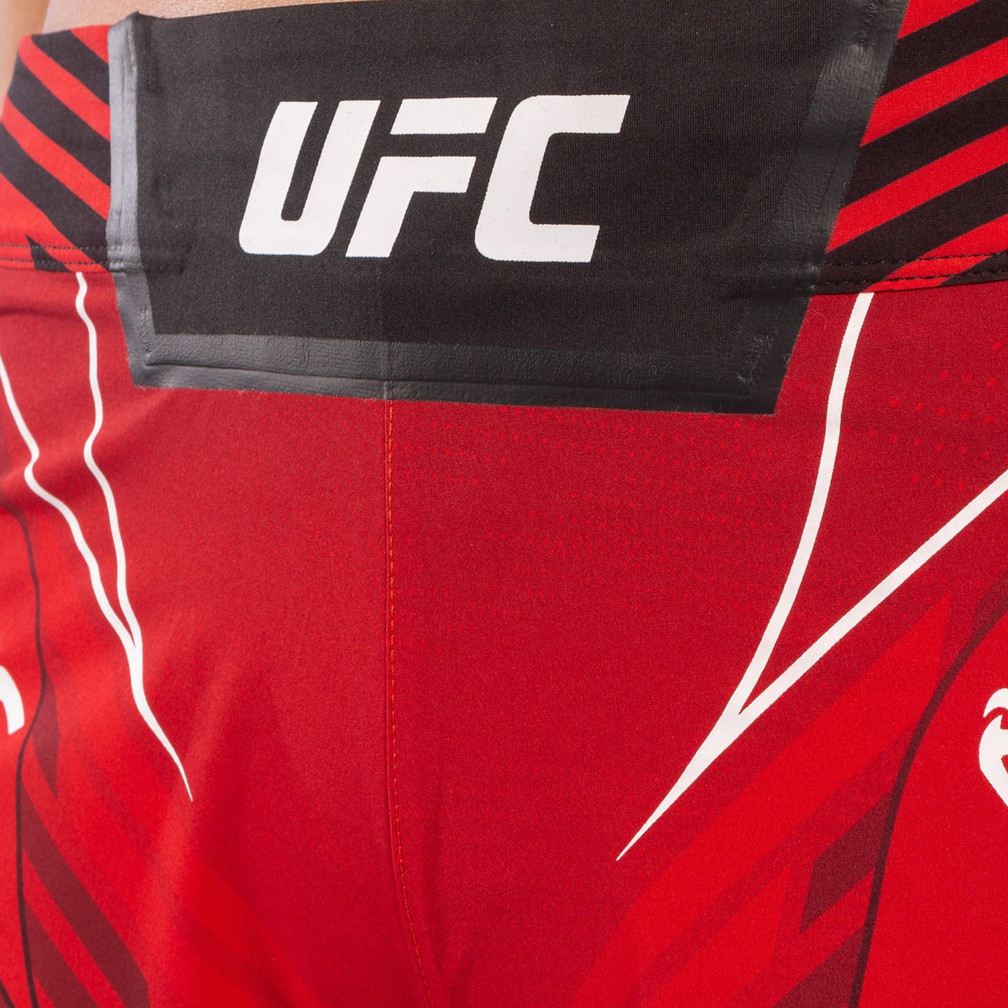 UFC Venum Authentic Fight Night Damen Shorts - Short Fit - Rot