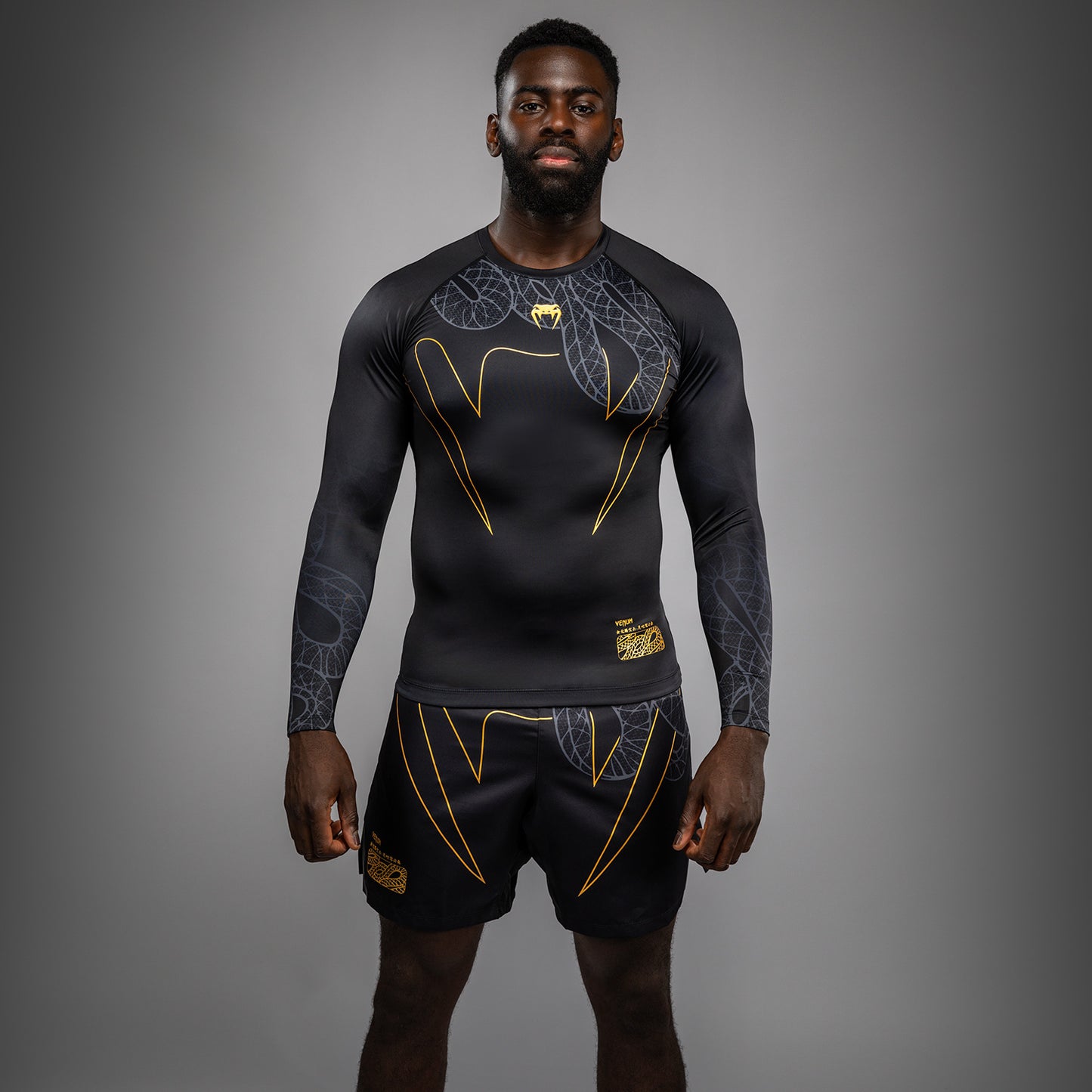 Venum Serpenti Langarm Rashguard – Schwarz/Silber/Gold