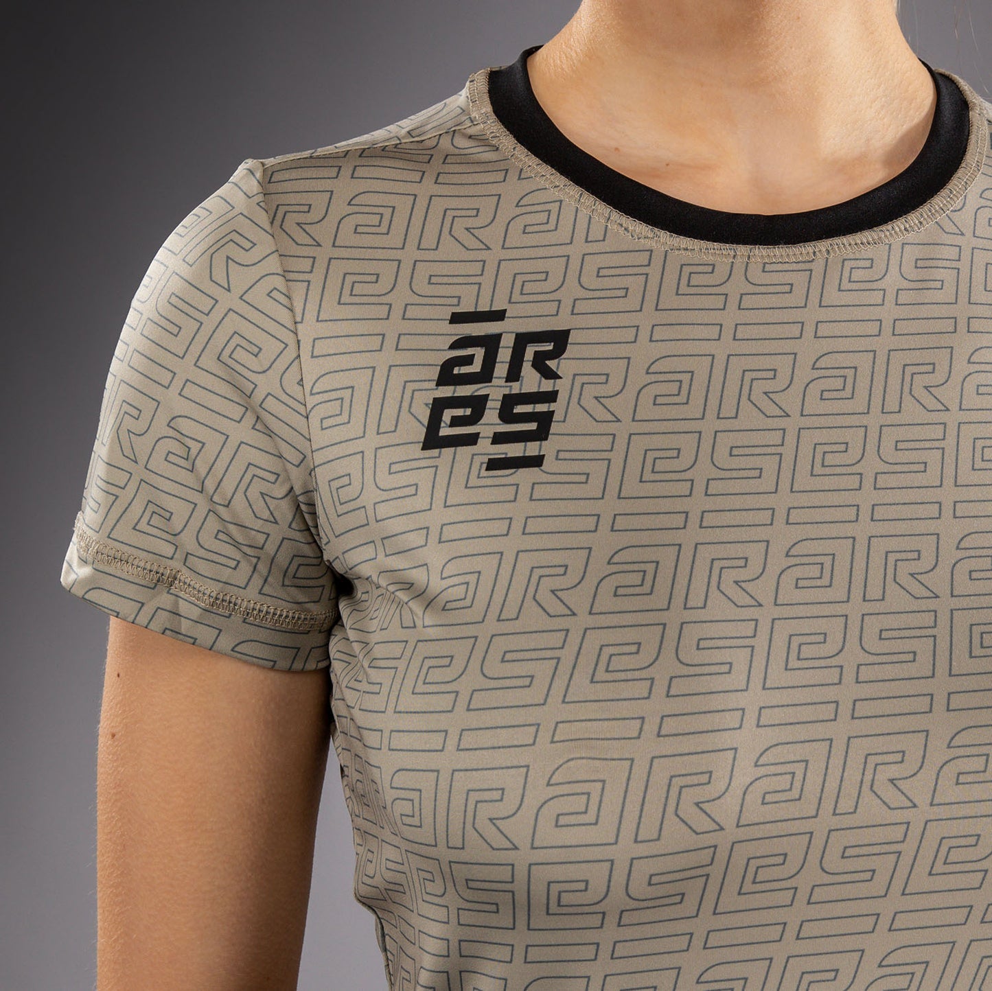 Venum x Ares 2.0 Dry-Tech-T-Shirt für Damen – Sand