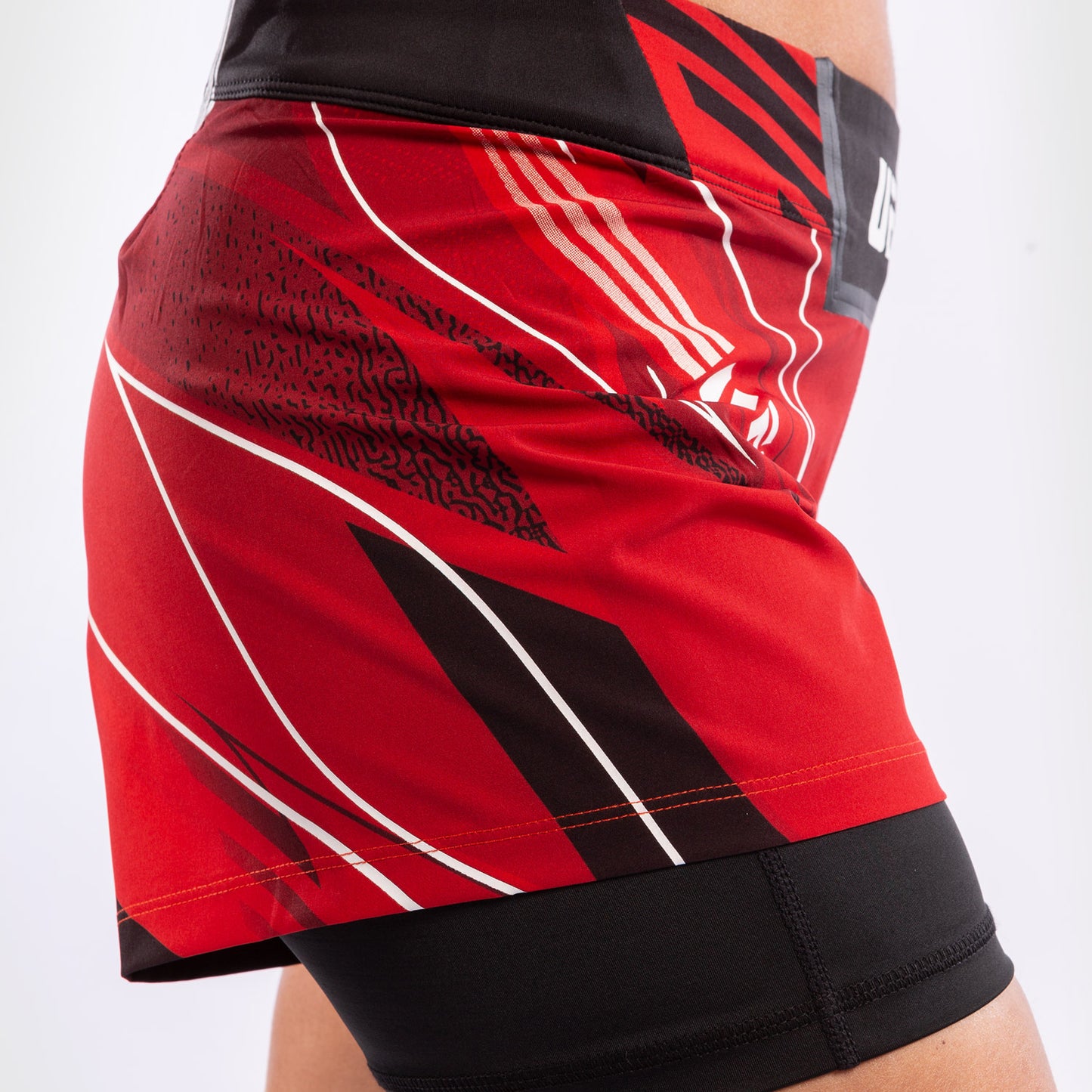 UFC Venum Authentic Fight Night Damen Shorts - Short Fit - Rot
