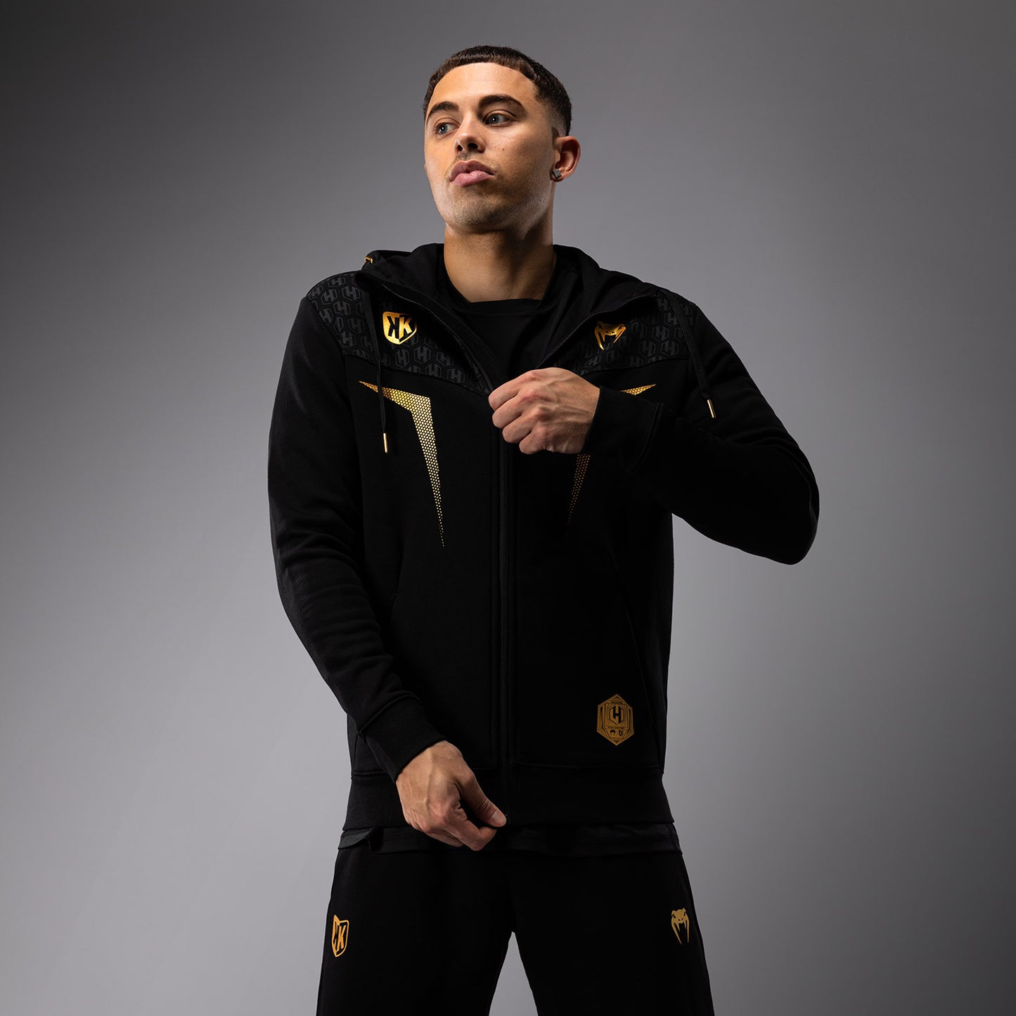 FK x Venum Hexagone MMA Hooded Jacket - Schwarz/Gold