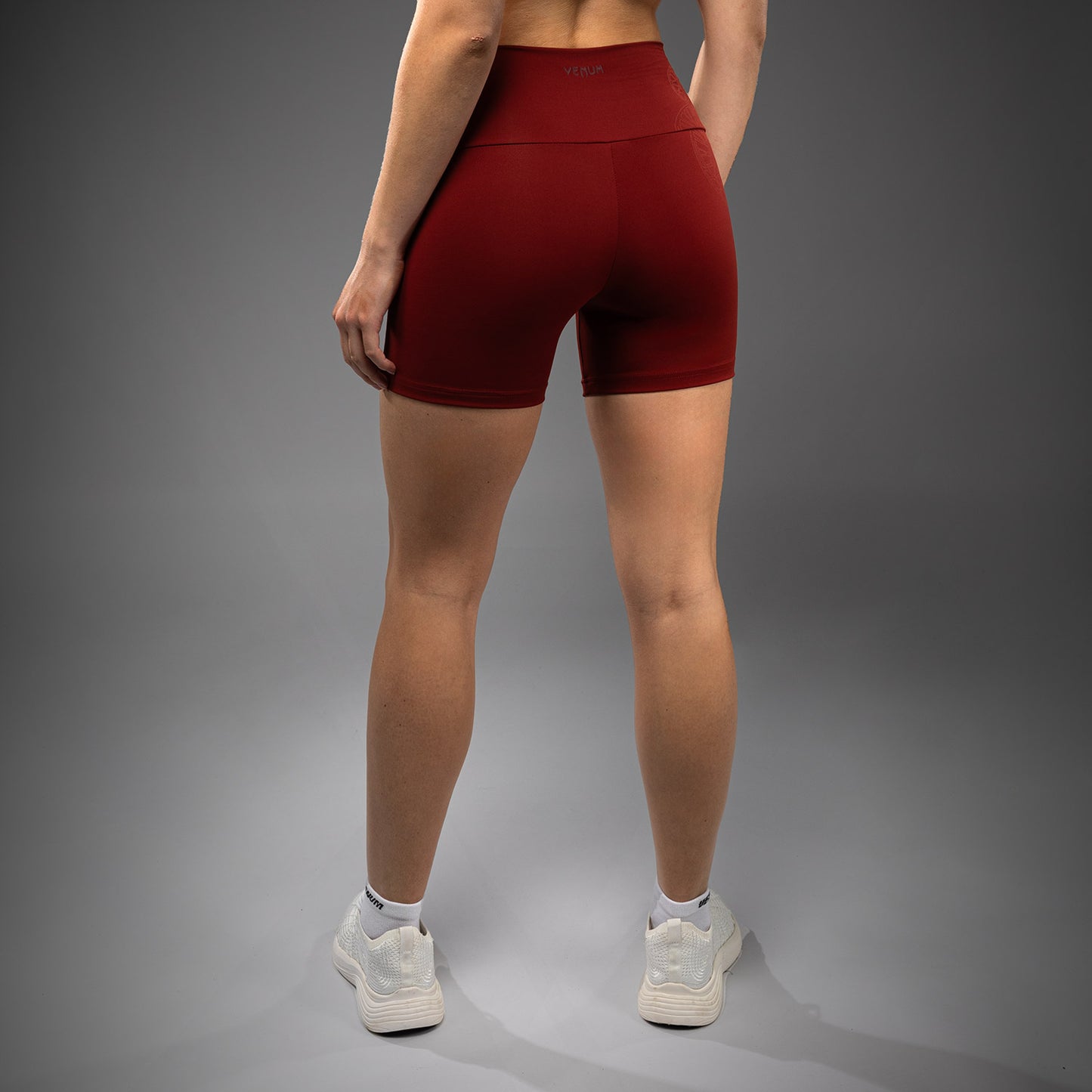 Venum Serpenti Damen Vale Tudo Shorts – Burgunder/Elfenbein