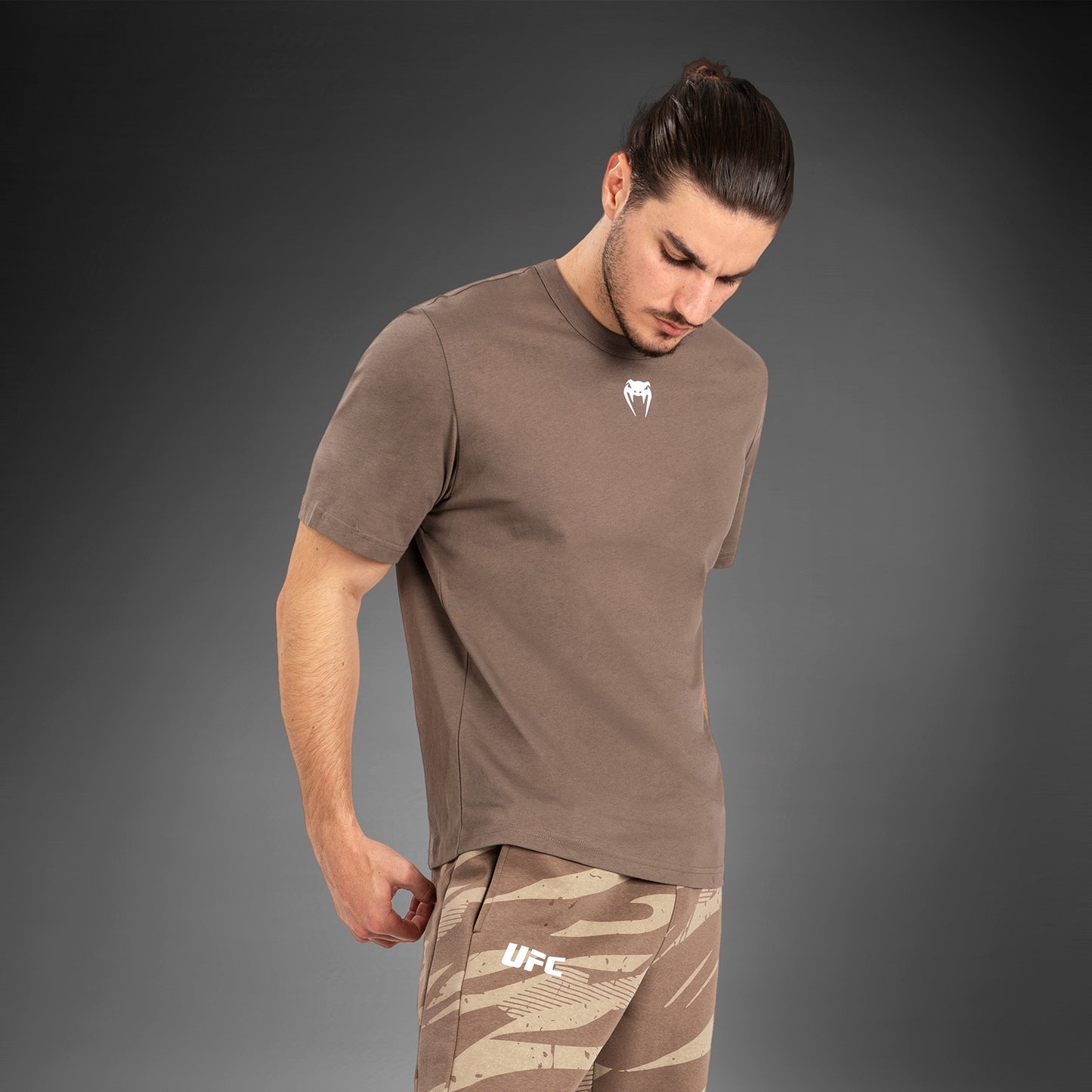 UFC Adrenaline by Venum Fight Week Kurzarm T-Shirt Für Herren - Bronze