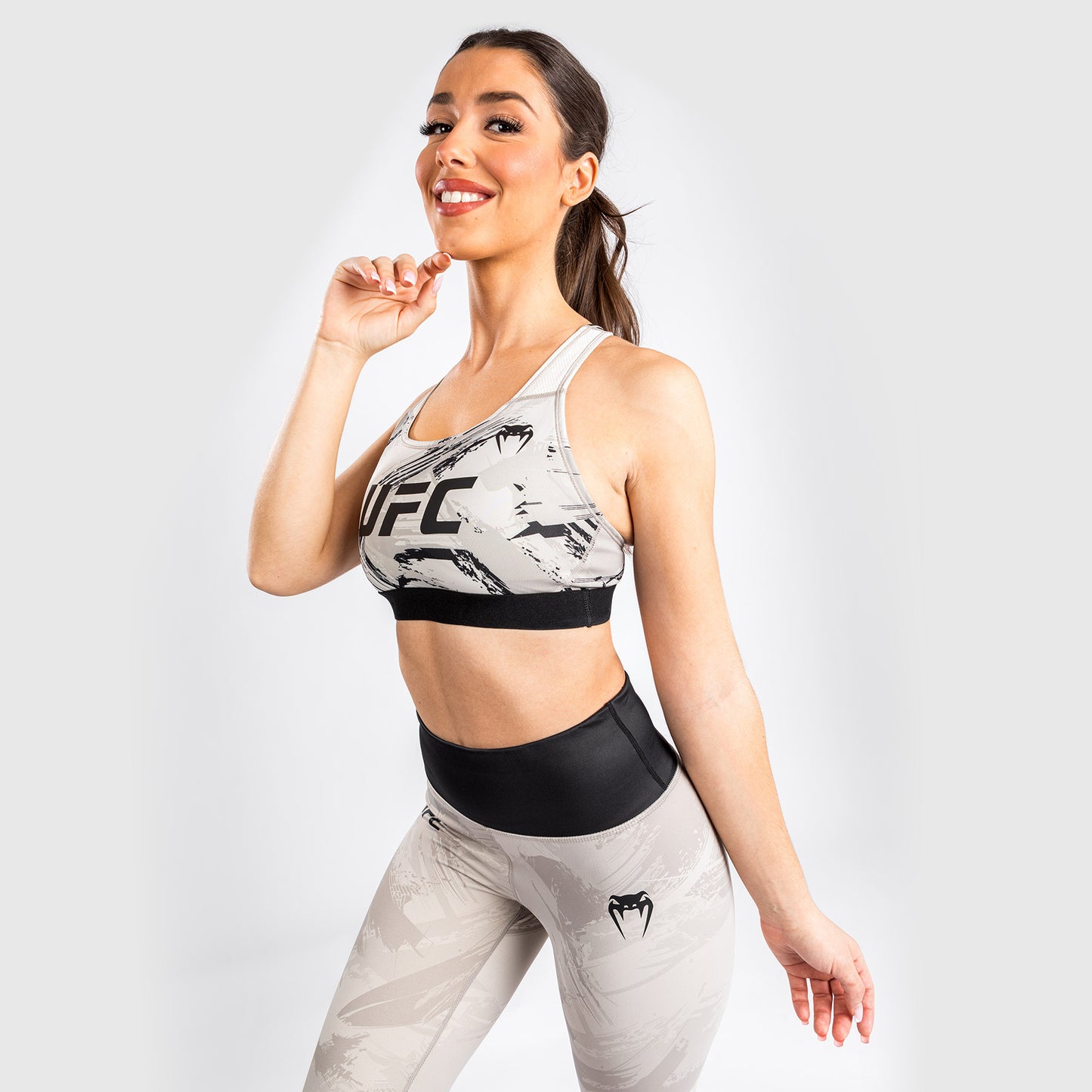 Venum UFC Authentic Fight Week 2.0 Sport-BH Für Damen - Sand/Schwarz