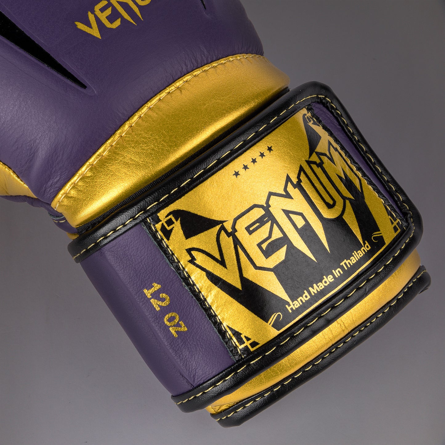 Venum Giant 3.0 Boxhandschuhe - Dunkelviolett/Gold - Spezialausgabe