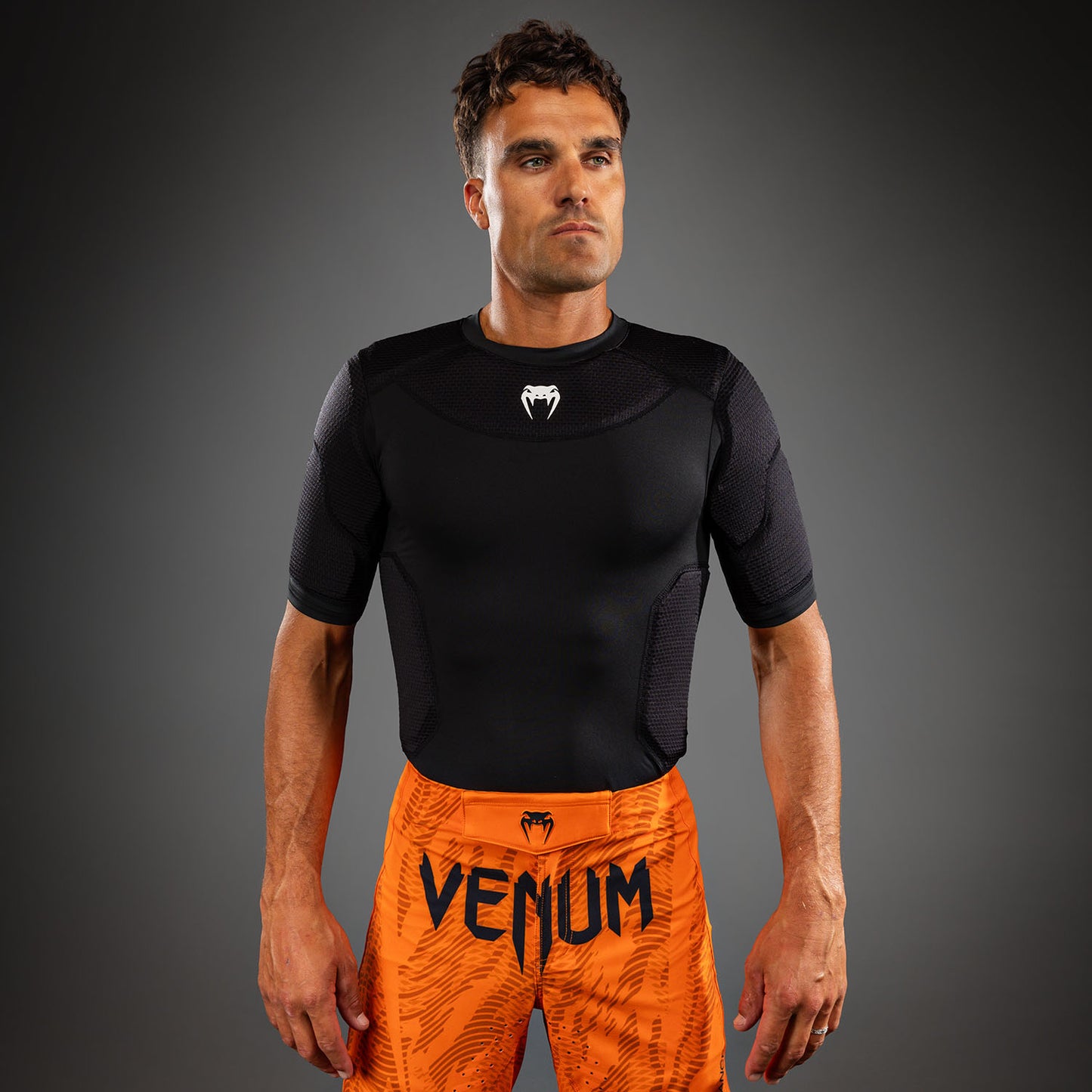 Venum MX Basics Protektoren-T-Shirt - Schwarz/Weiß