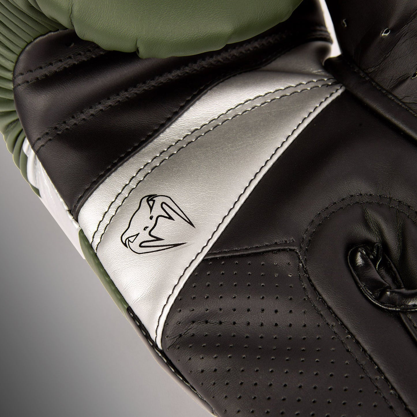 Venum Elite Evo Boxhandschuhe - Khaki/Silber