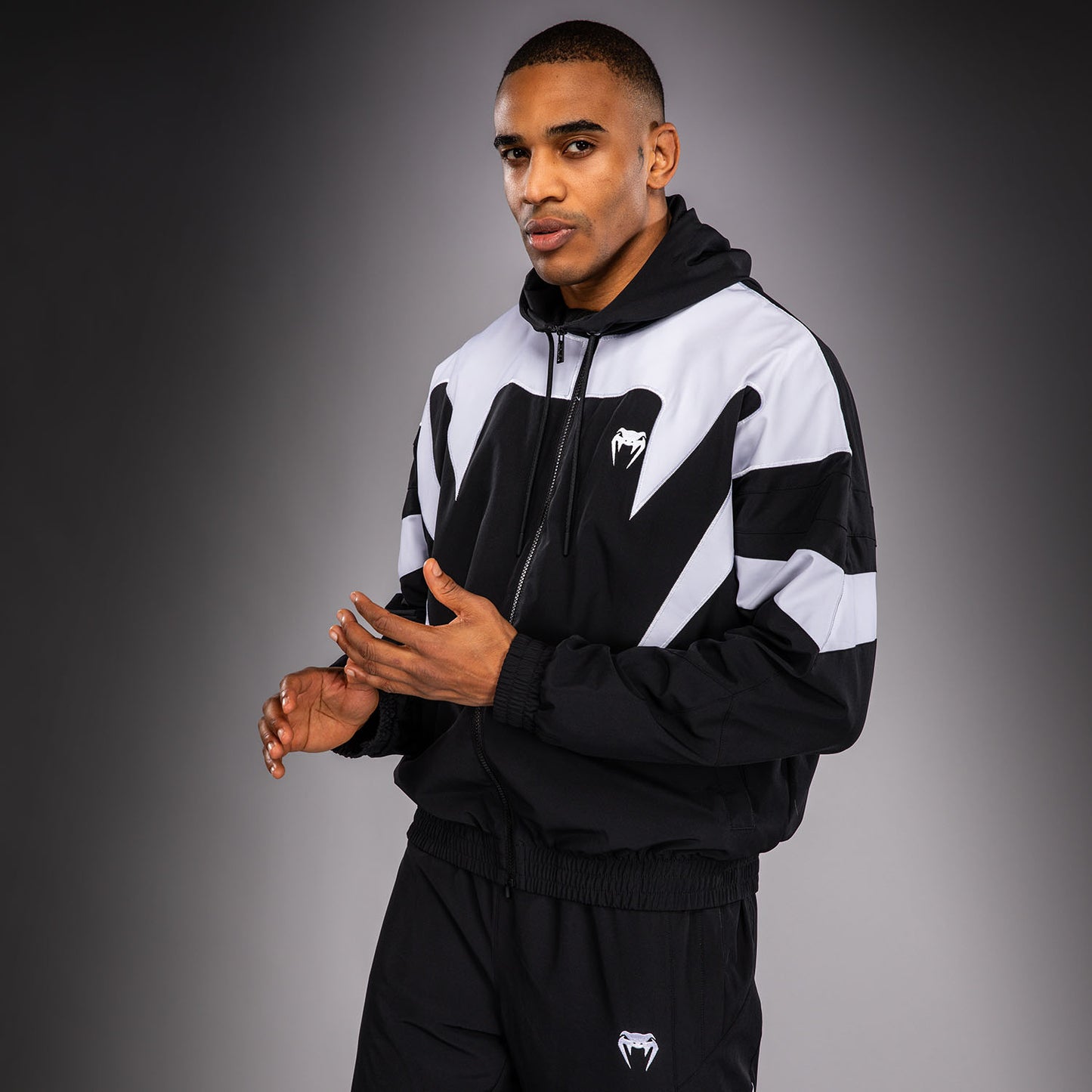 Venum Attack 90 Trainingsjacke – Weiß/Schwarz