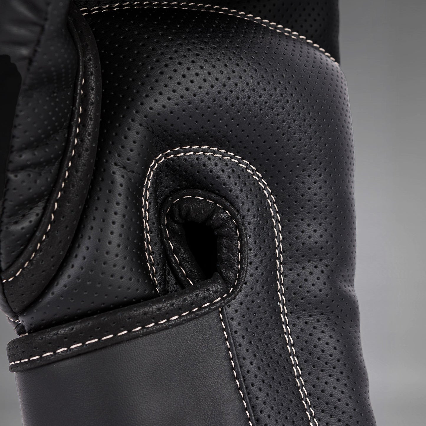 Venum Impact Evo Boxhandschuhe - Schwarz