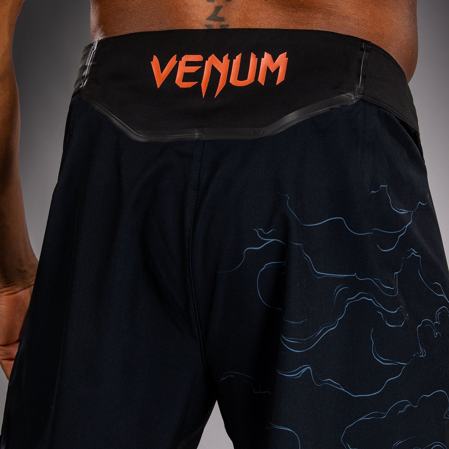 Venum Thunder Dragon Fightshorts – Schwarz/Grau/Kupfer