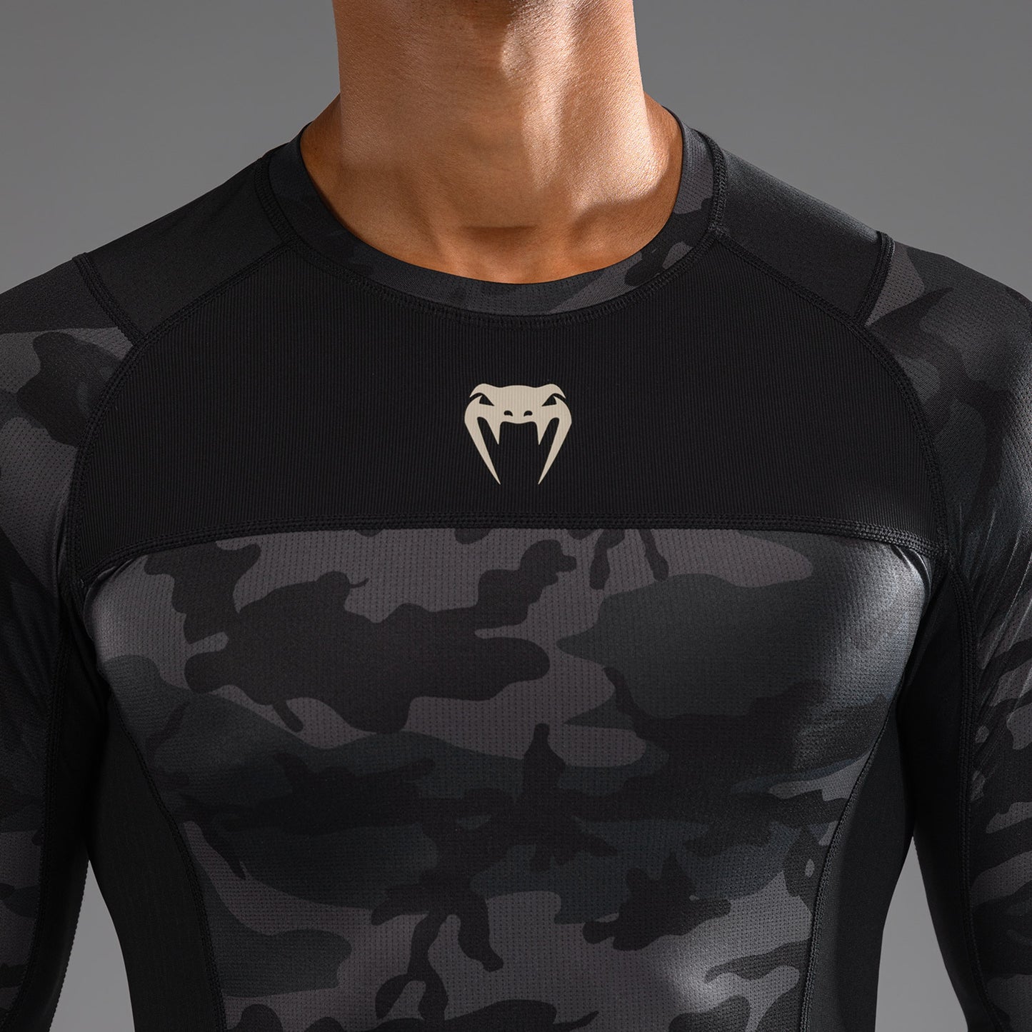 Venum G-Fit Air Herren Langarm Rashguard - Digital Urban Camo