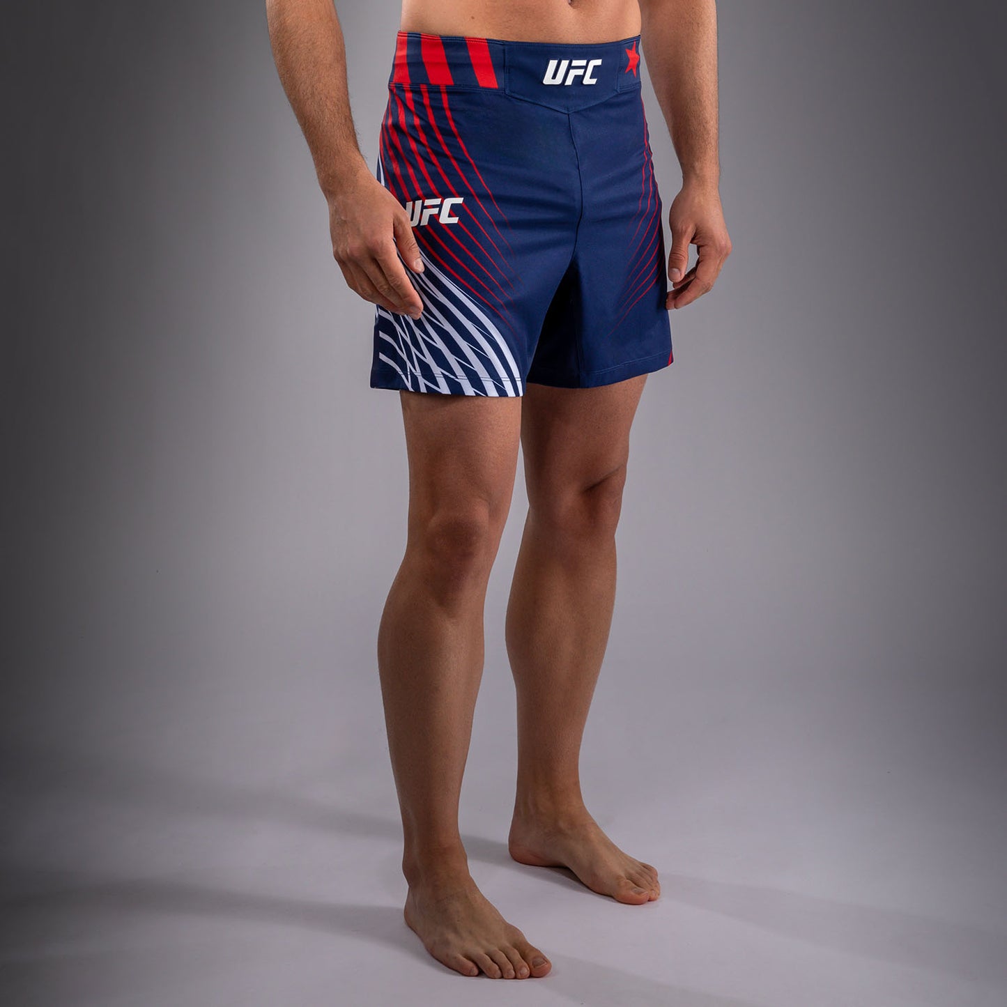 Official UFC Freedom 250 by Venum Authentic Fight Night Fight Shorts im Short Fit für Herren - Blau