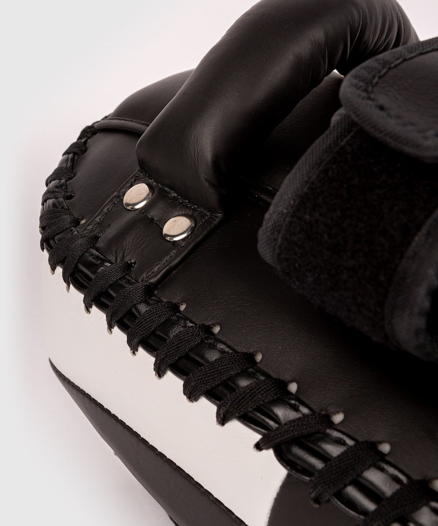 VENUM KICKBOXING – LIGHT KICK PAD 2.0