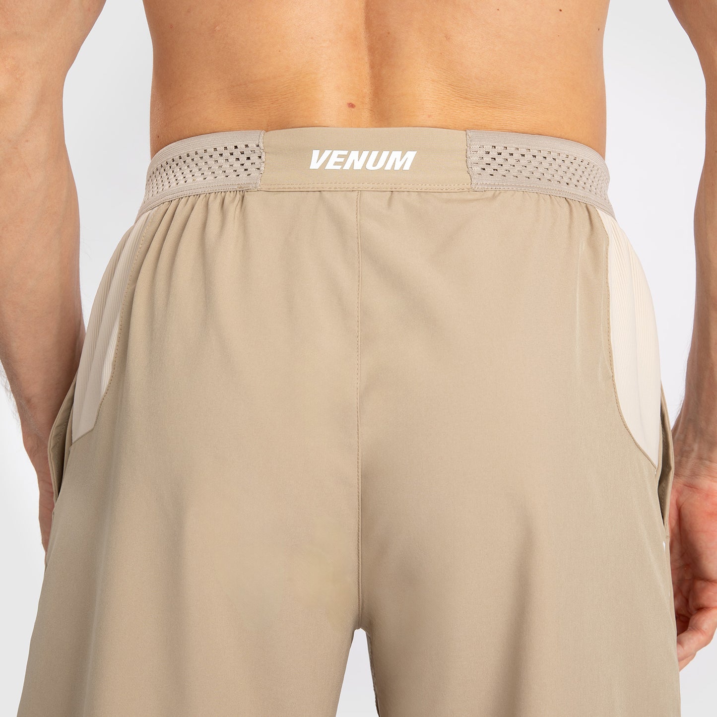 Venum Tempest Herren Trainingsshorts - Beige/Sand