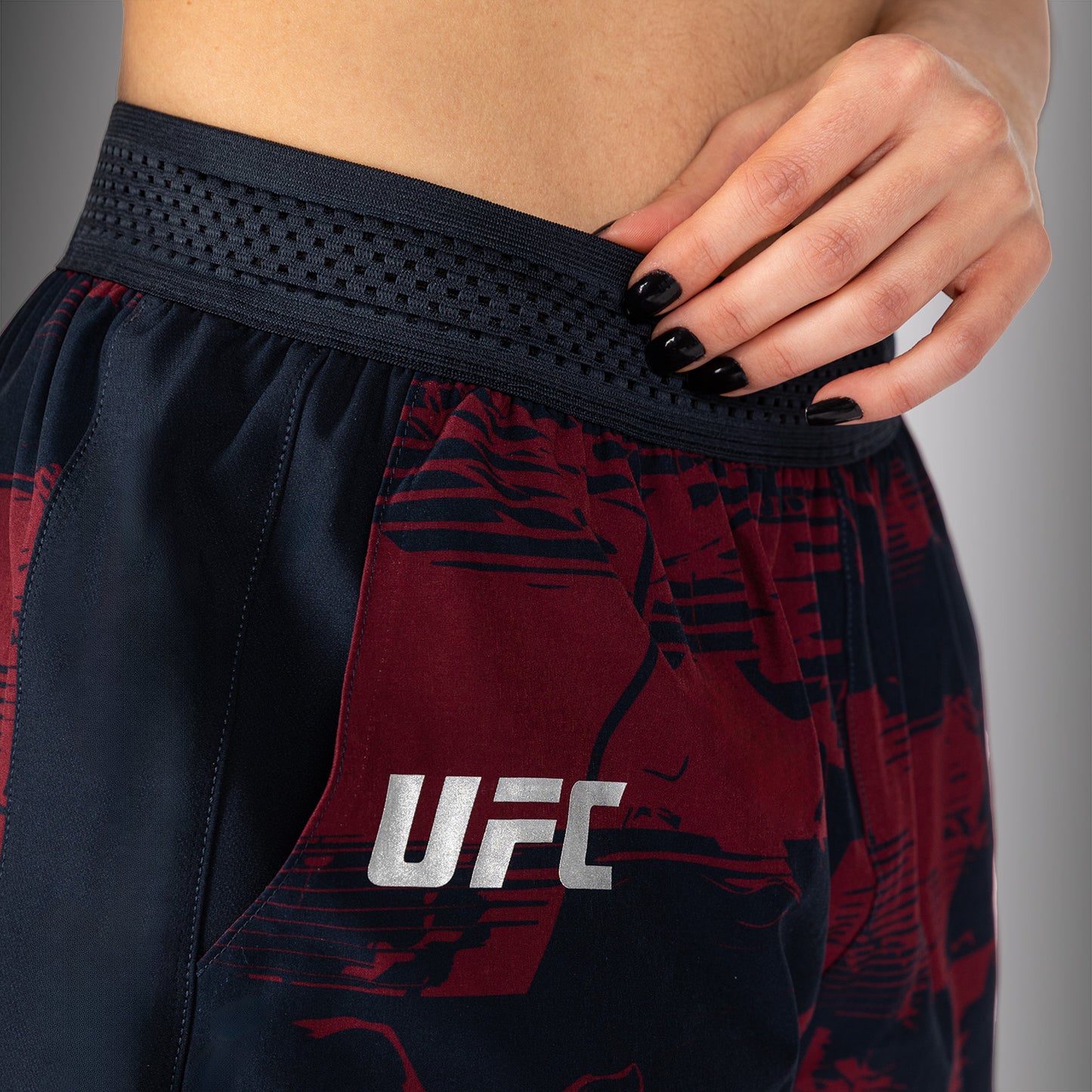 UFC Zenith by Venum Authentic Fight Week Performance Short Damen - Marineblau/Burgunderrot/Silber
