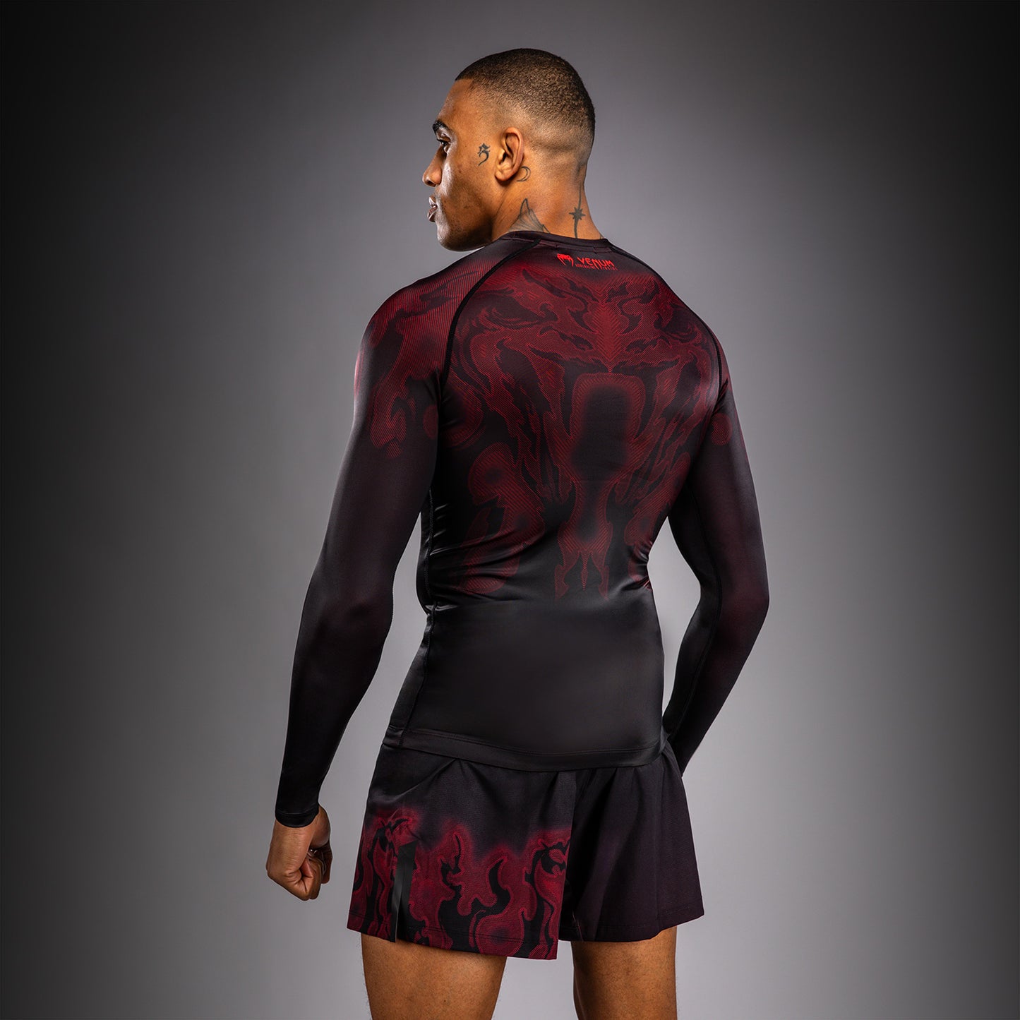 Venum Spectre Langarm Rashguard – Schwarz/Rot
