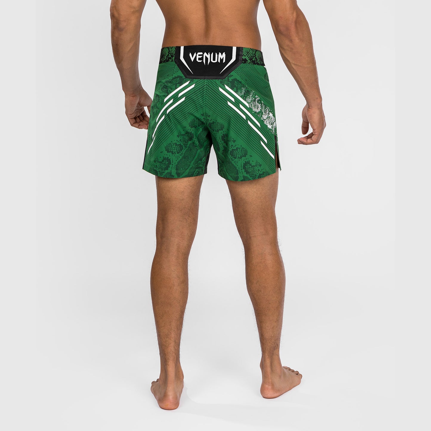 Noche UFC by Venum  Authentic Fight Night Herren Kampfhose - Kurze Passform - Grün