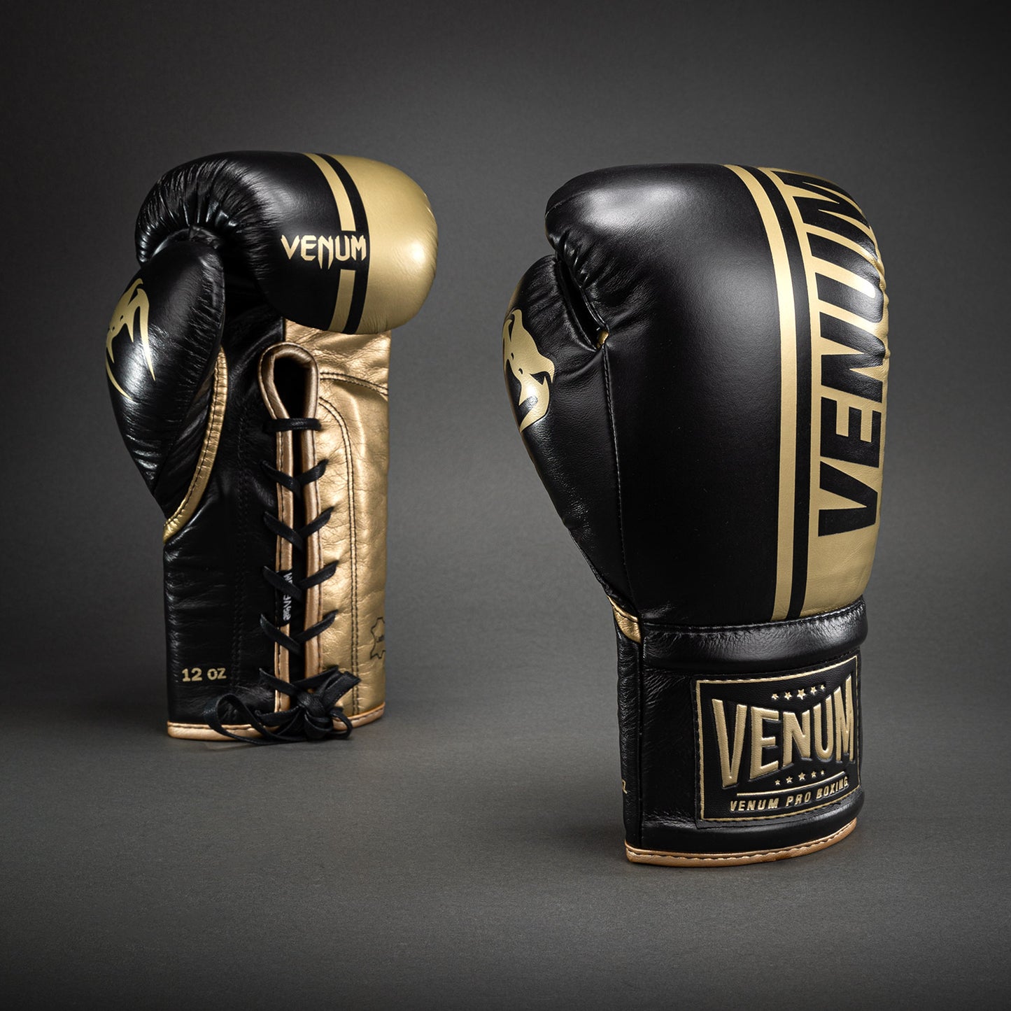 Venum Shield Profi-Boxhandschuhe mit Schnürung - Schwarz/Gold