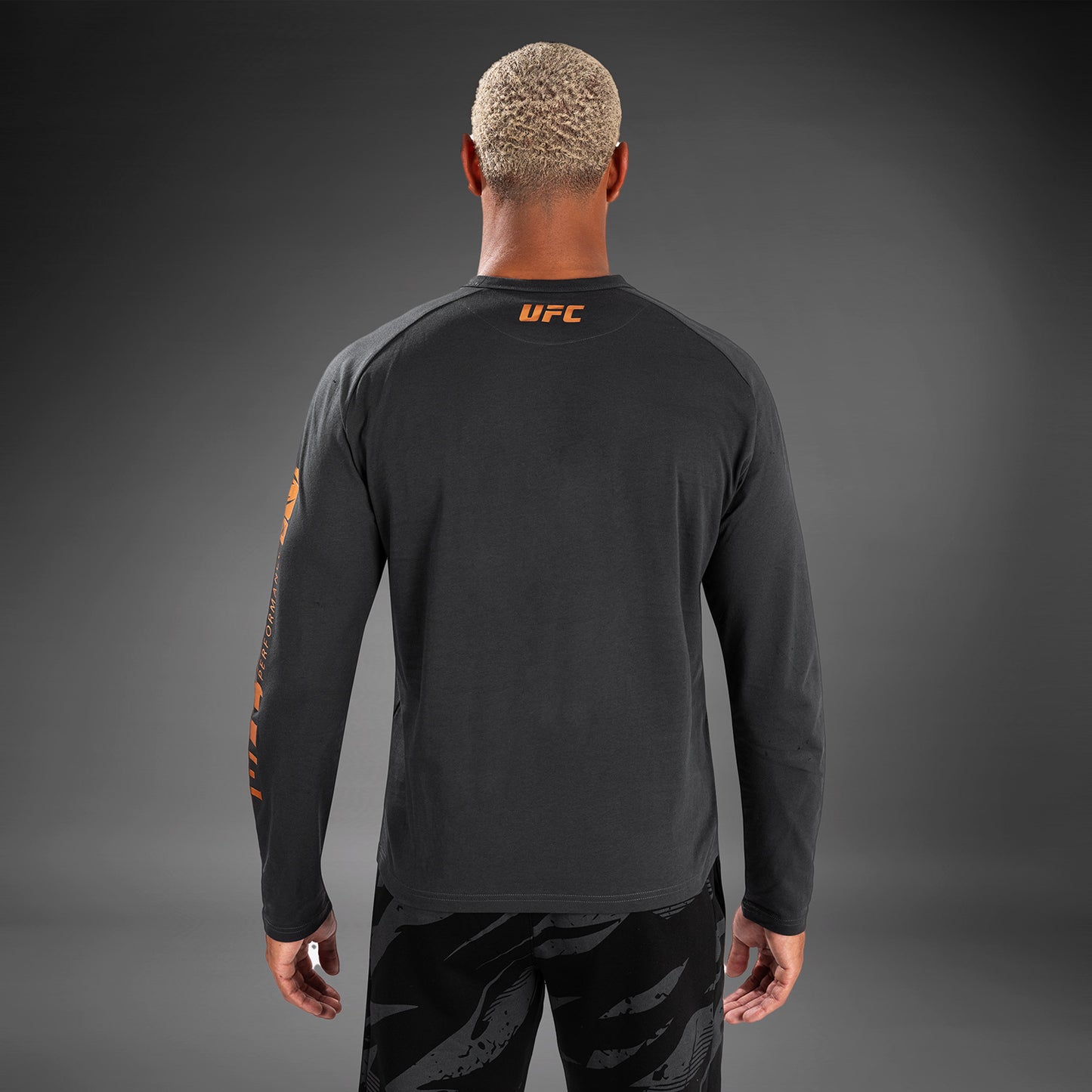 UFC Adrenaline by Venum Fight Week Herren Langarm T-Shirt - Charcoal Grey
