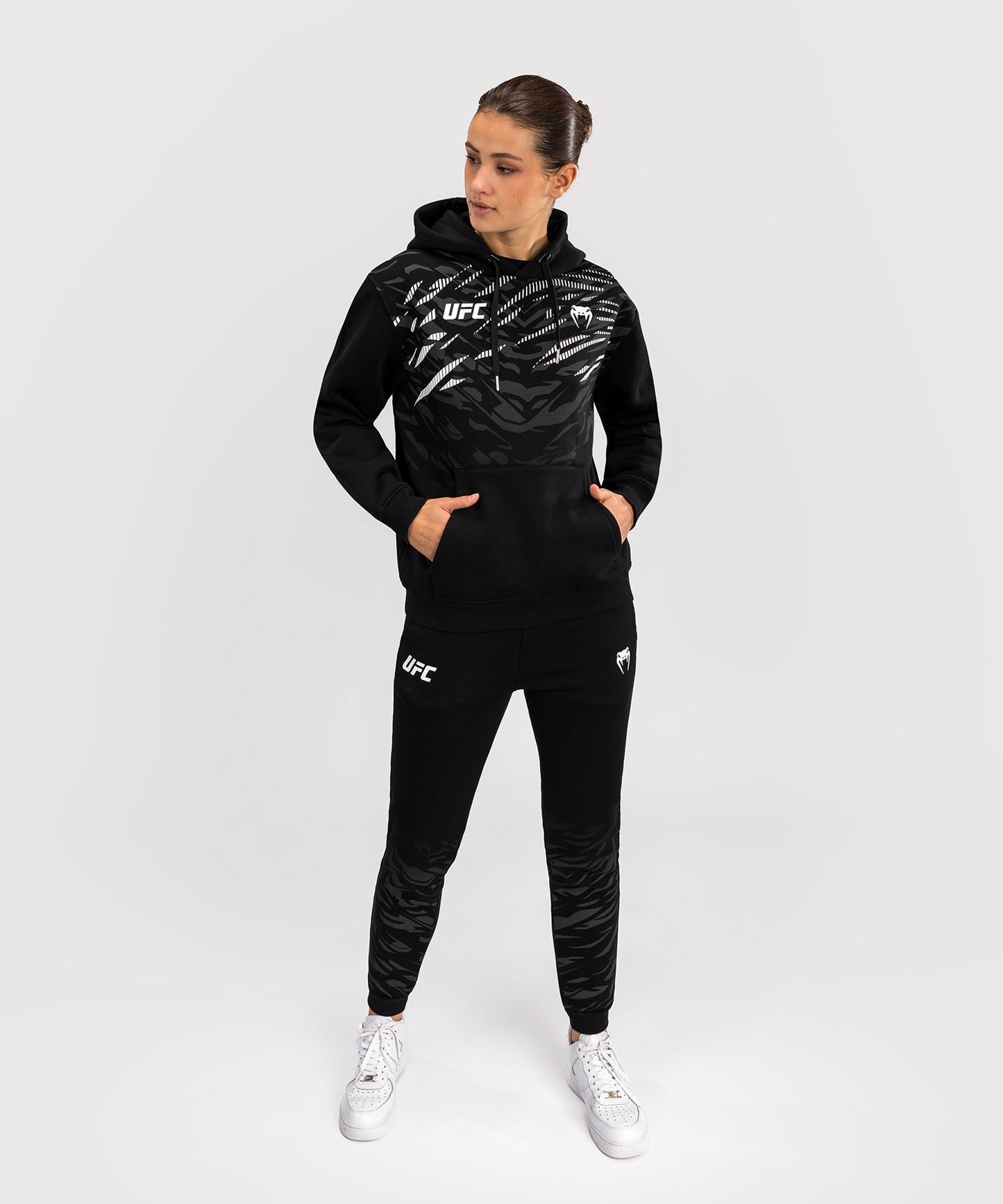 UFC Fusion by Venum Replica Damen Pullover Hoodie - Schwarz
