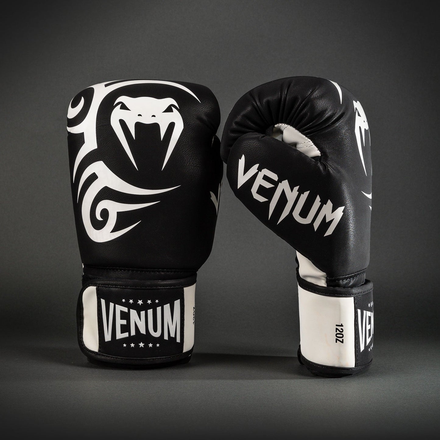 Venum Mike Tyson Replica Boxhandschuhe - Tiefschwarz/Optisch Weiß