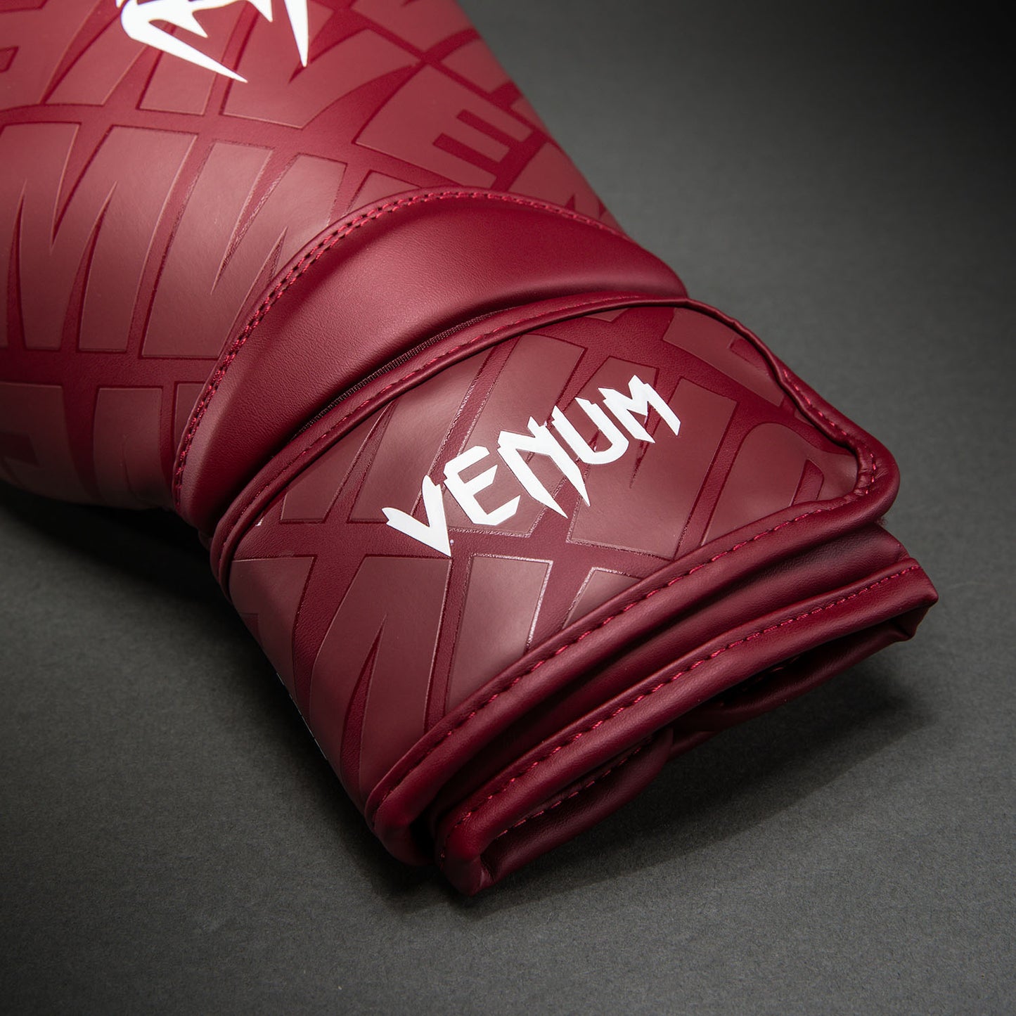 Venum Contender 1.5 XT 3D Boxhandschuhe – Dunkelrot