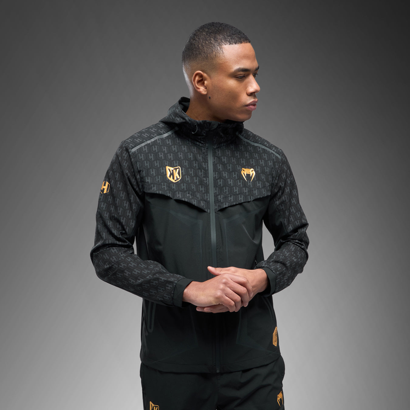 FK x Venum Hexagone MMA Komplettes Trainingsanzug-Set (Jacke + Hose) - Schwarz/Gold