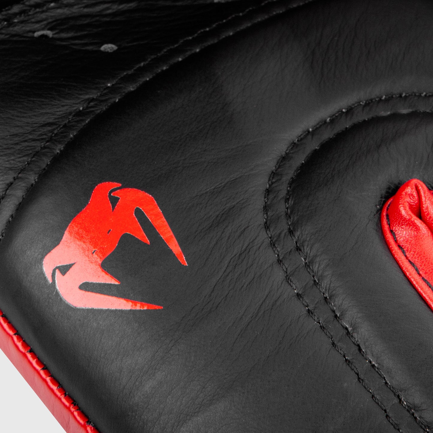 Venum Shield professionelle Boxhandschuhe - Klettverschluss