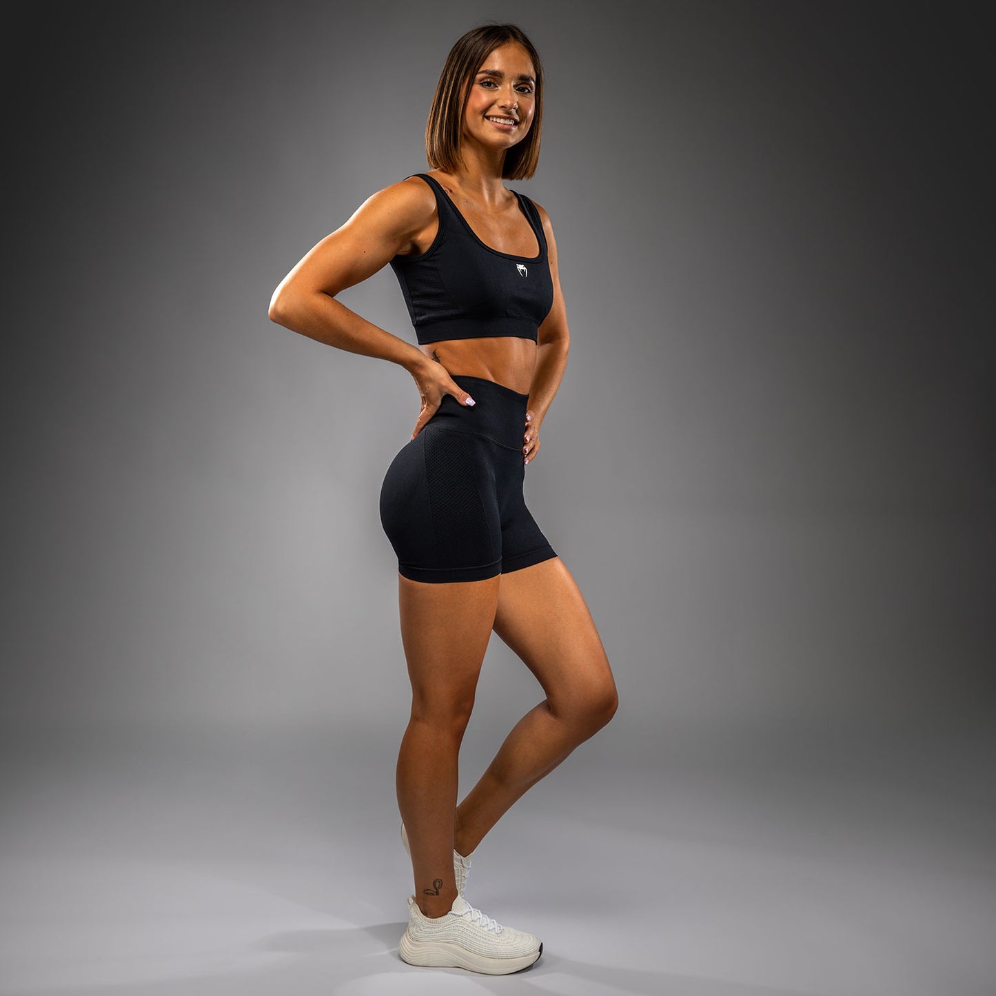 Venum Sculpt Vale Tudo Shorts – Schwarz/Weiß