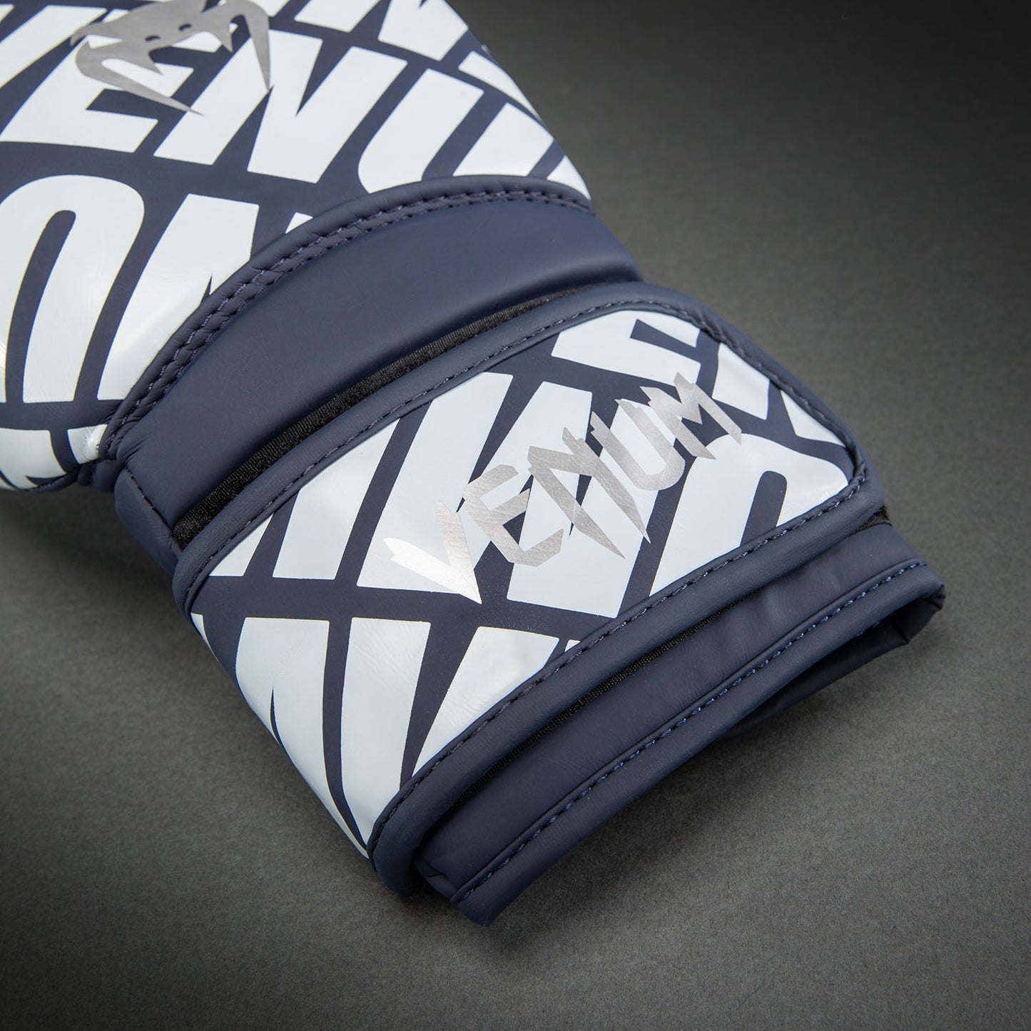 Venum Contender 1.5XT Boxhandschuhe - Dunkelmarine/Cremeweiß